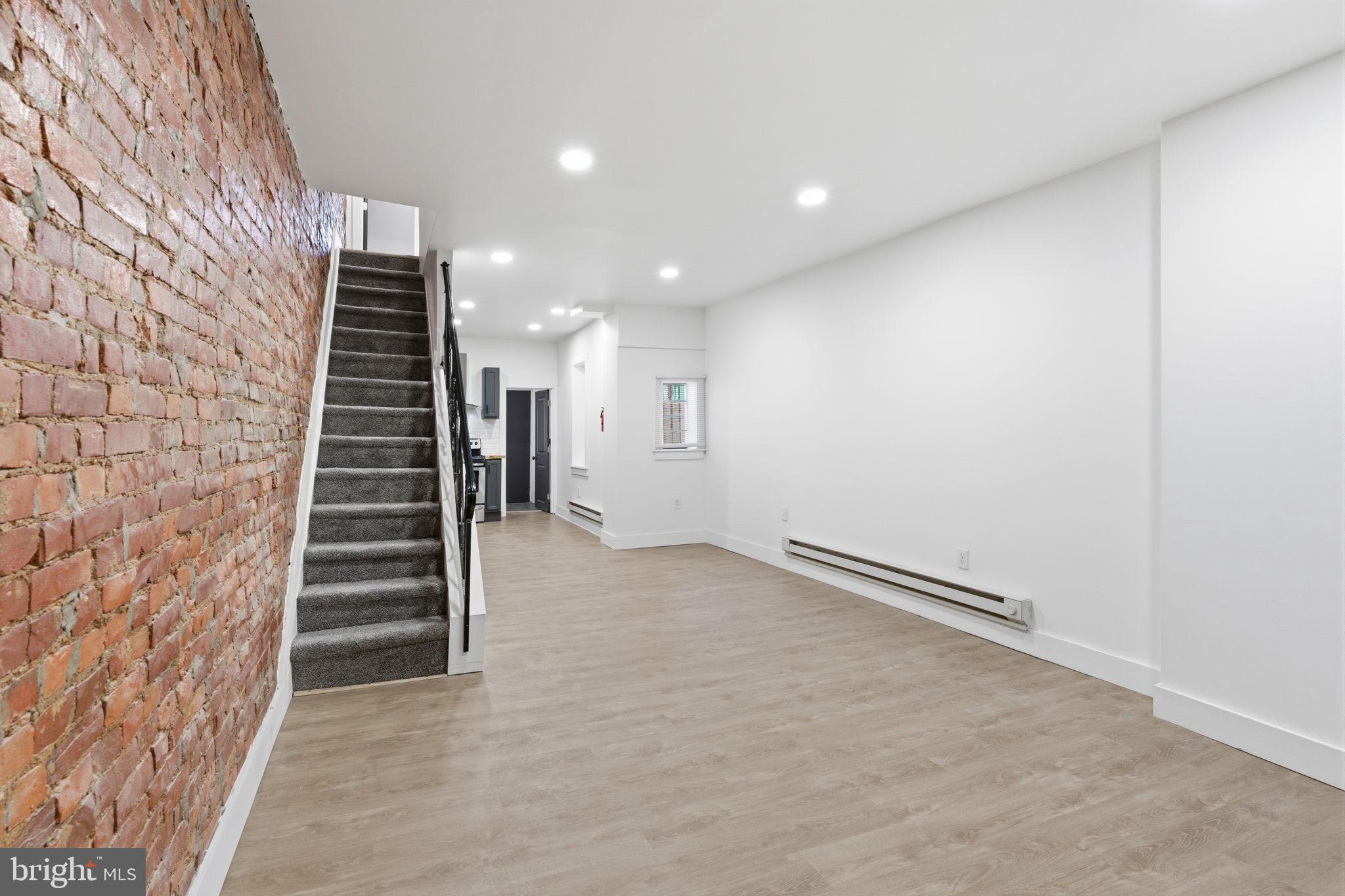 KENSINGTON - Residential