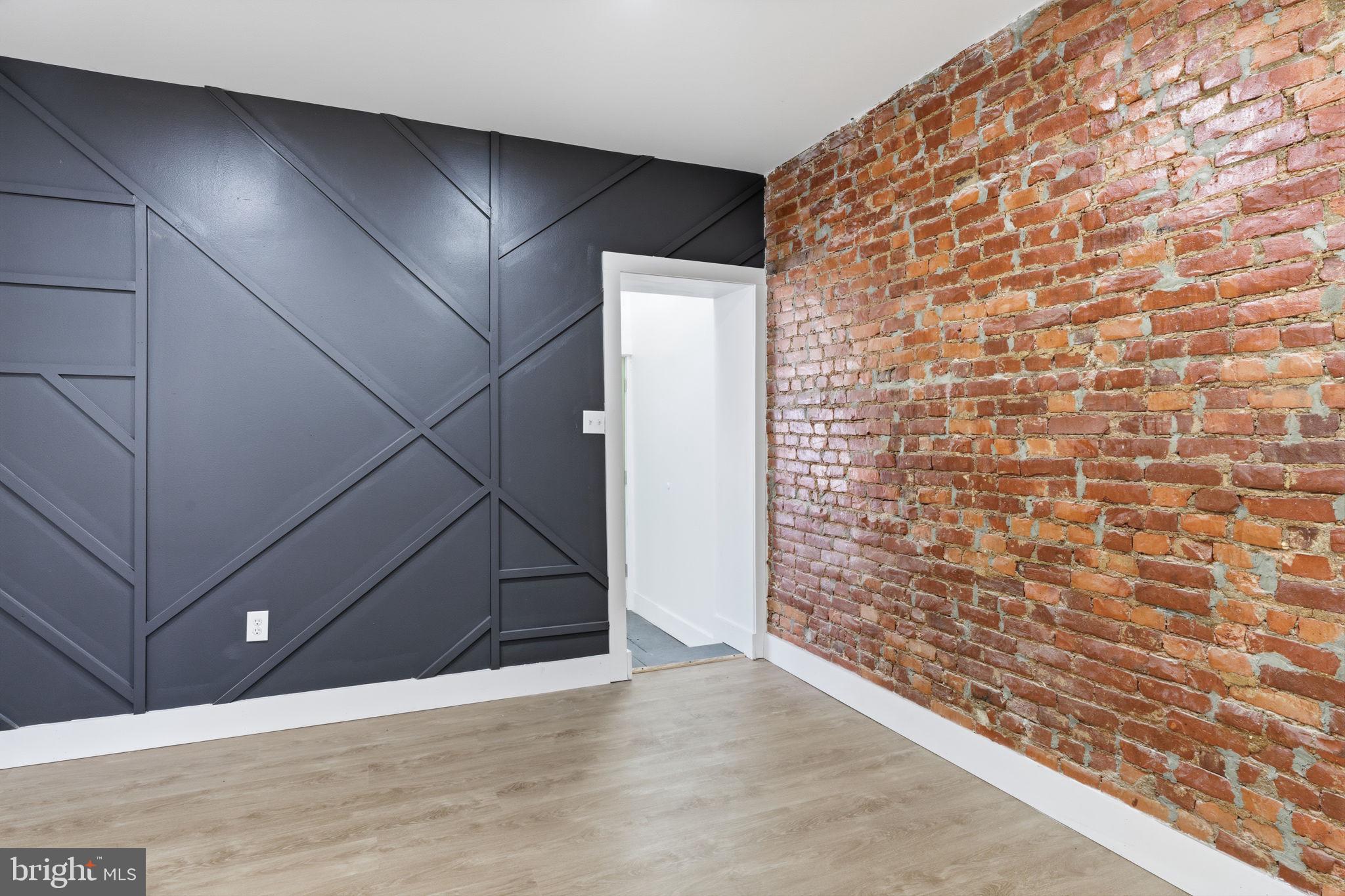 KENSINGTON - Residential