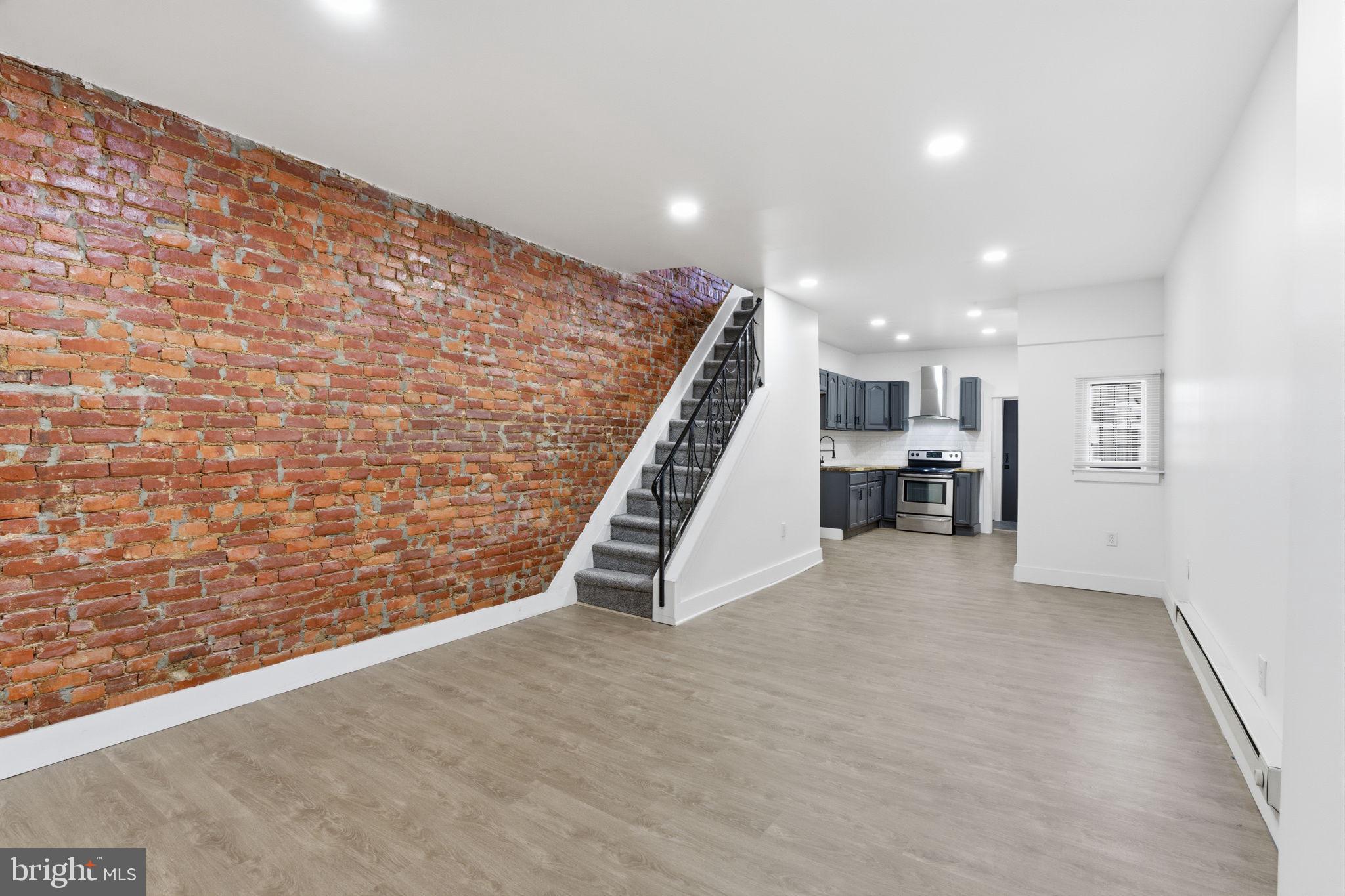 KENSINGTON - Residential
