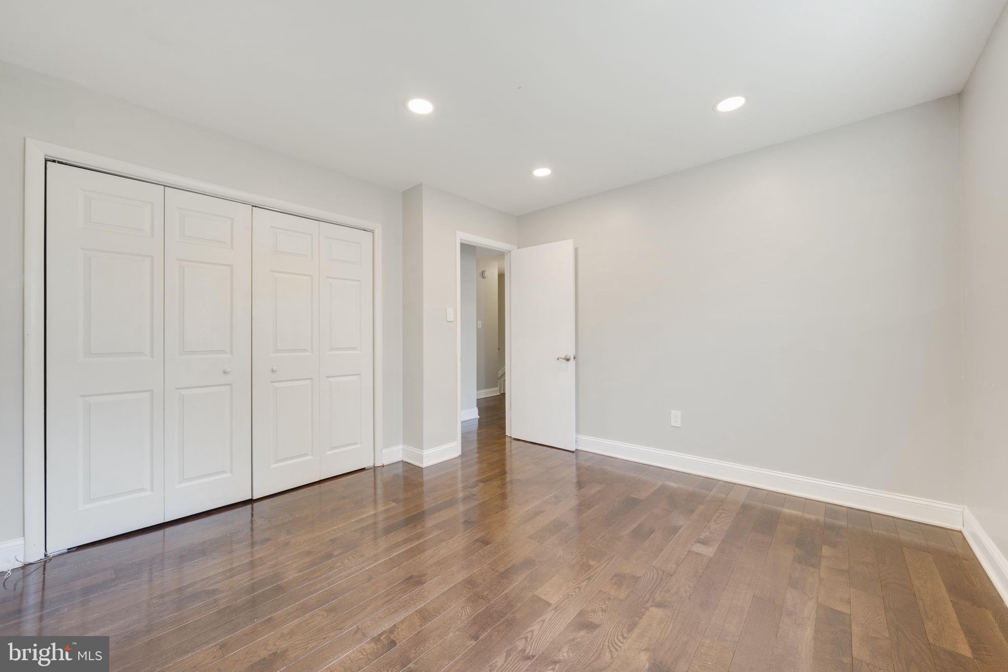 WINDSOR PARK - Residential