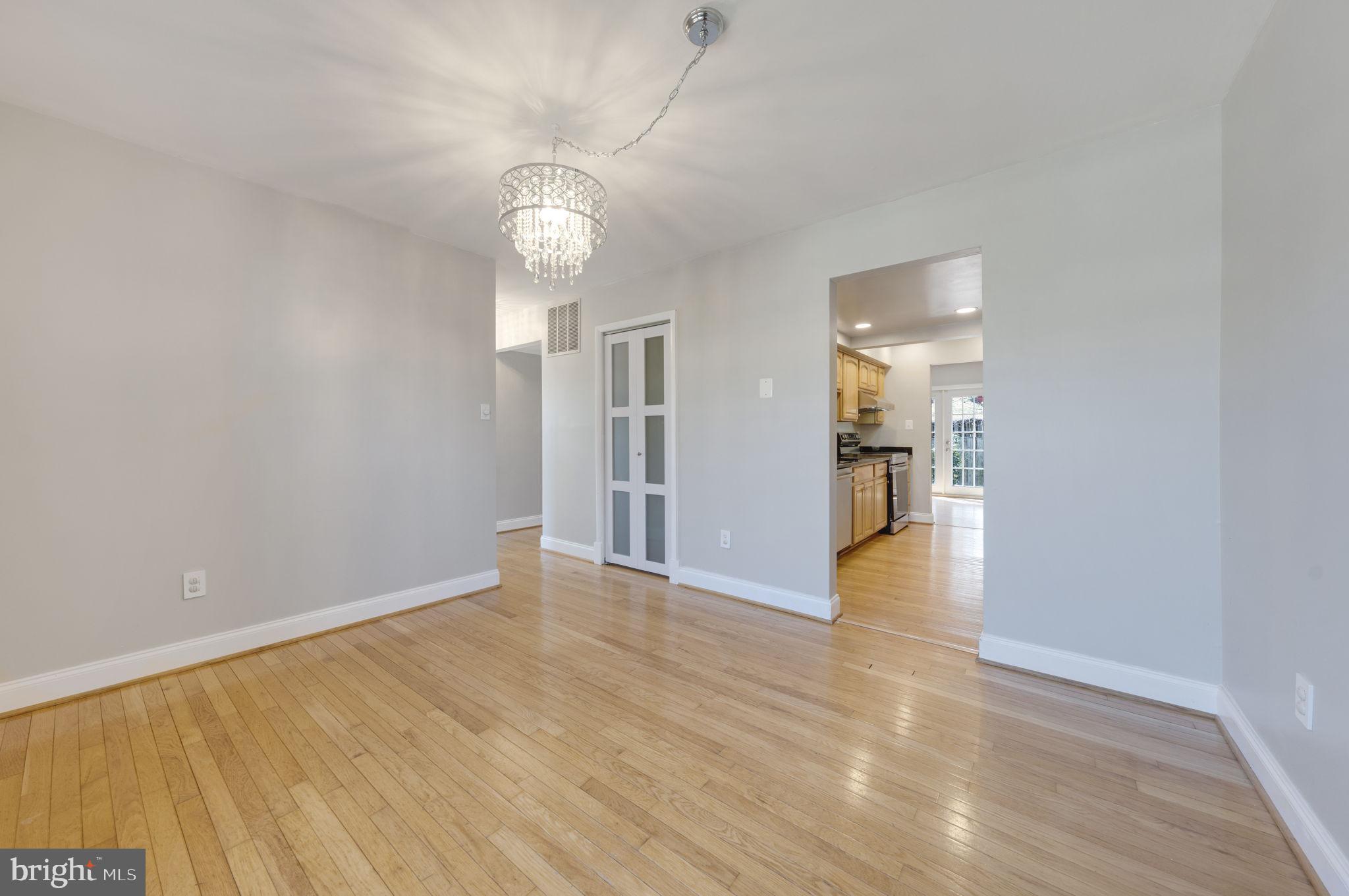 WINDSOR PARK - Residential