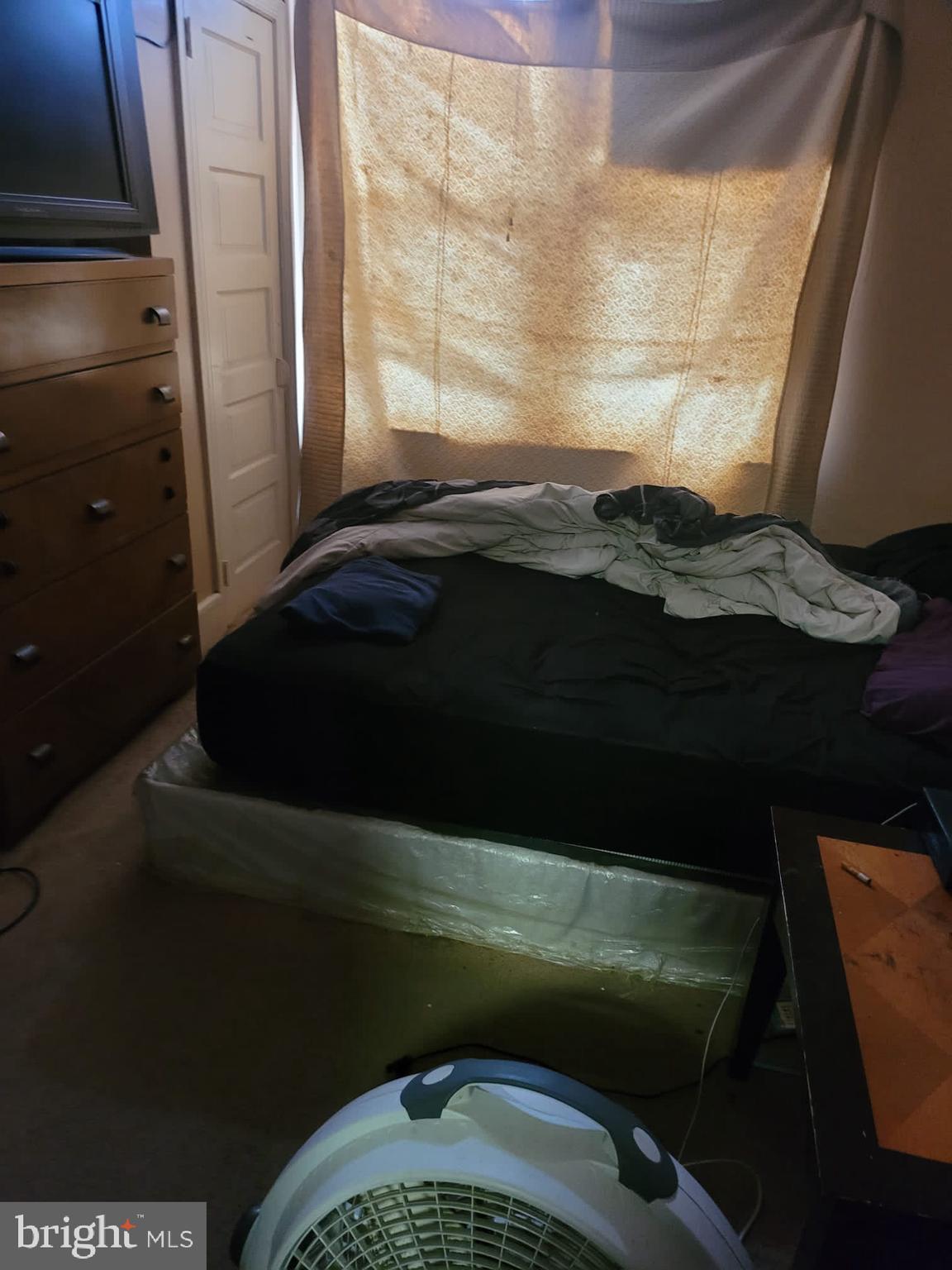TACONY - Residential Income