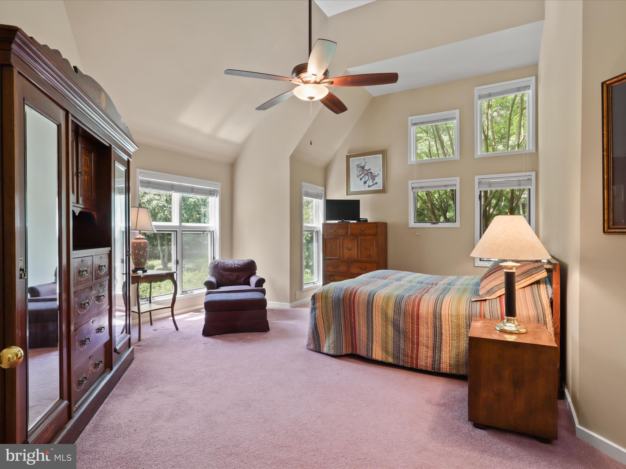 RESTON - Residential