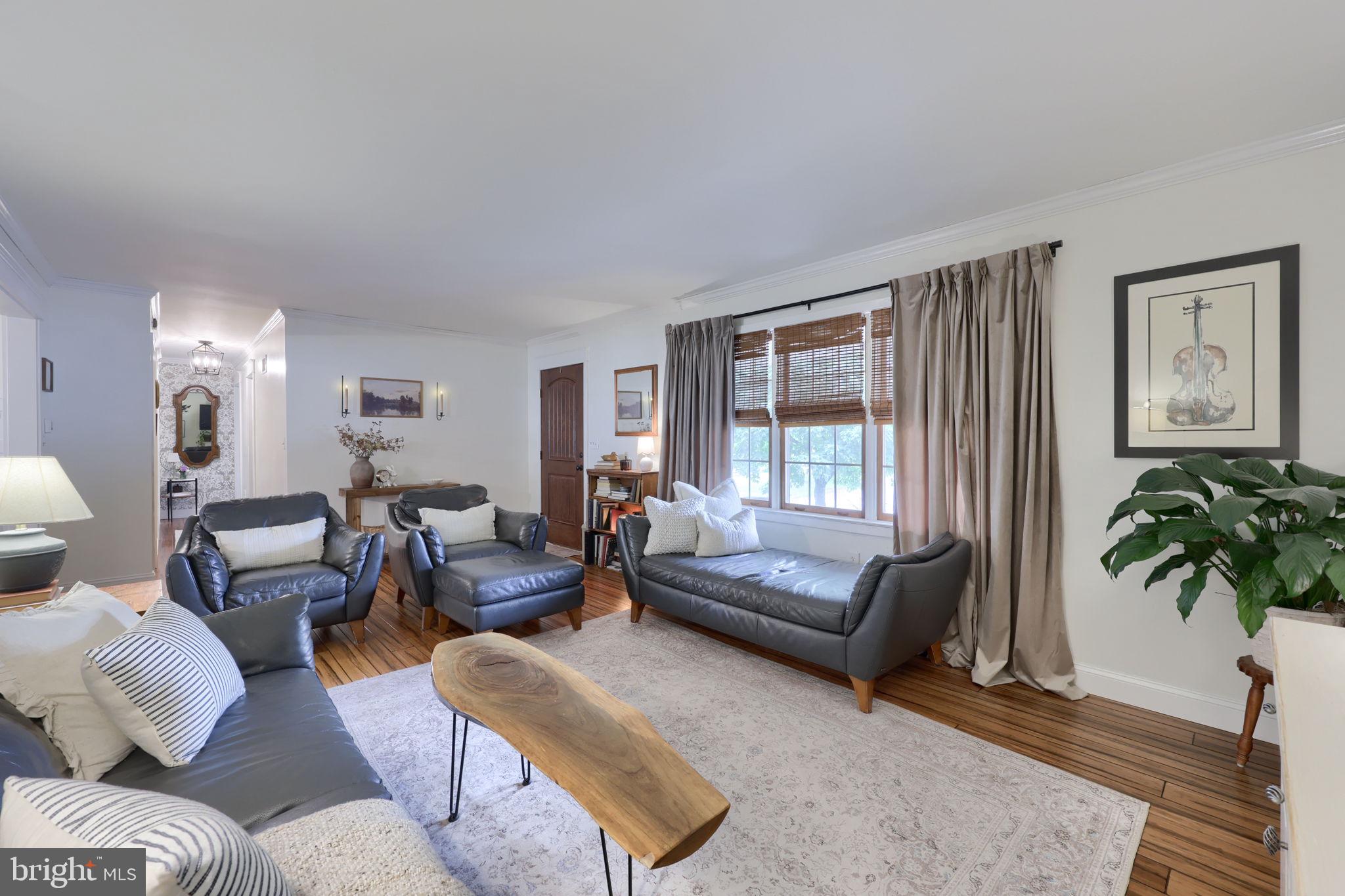 COUNTRY MILLS - Residential