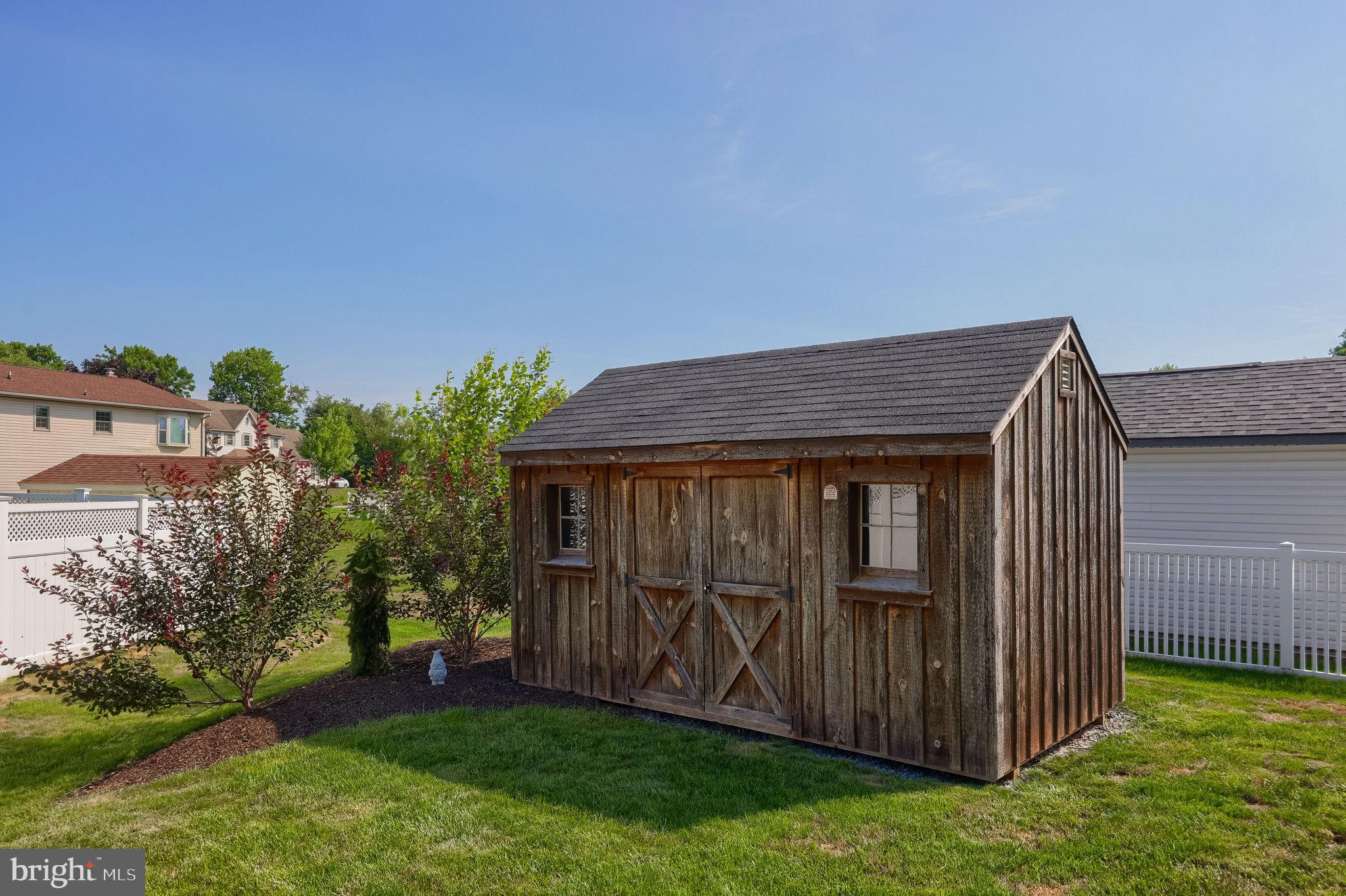 COUNTRY MILLS - Residential