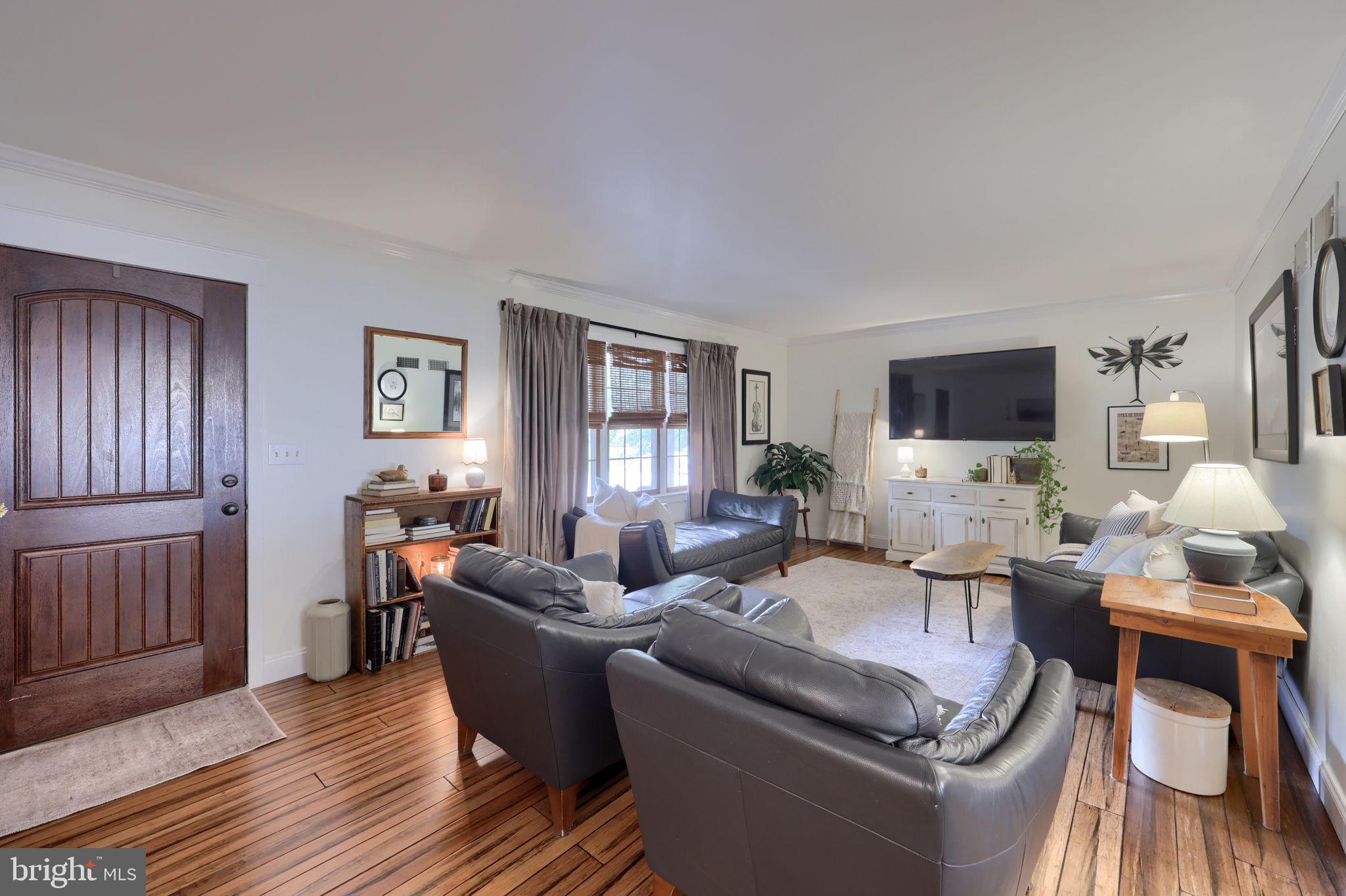 COUNTRY MILLS - Residential