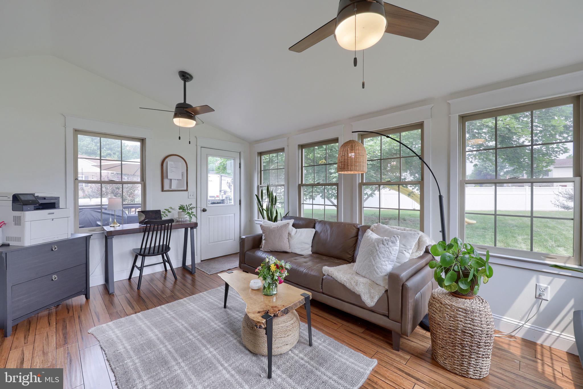 COUNTRY MILLS - Residential