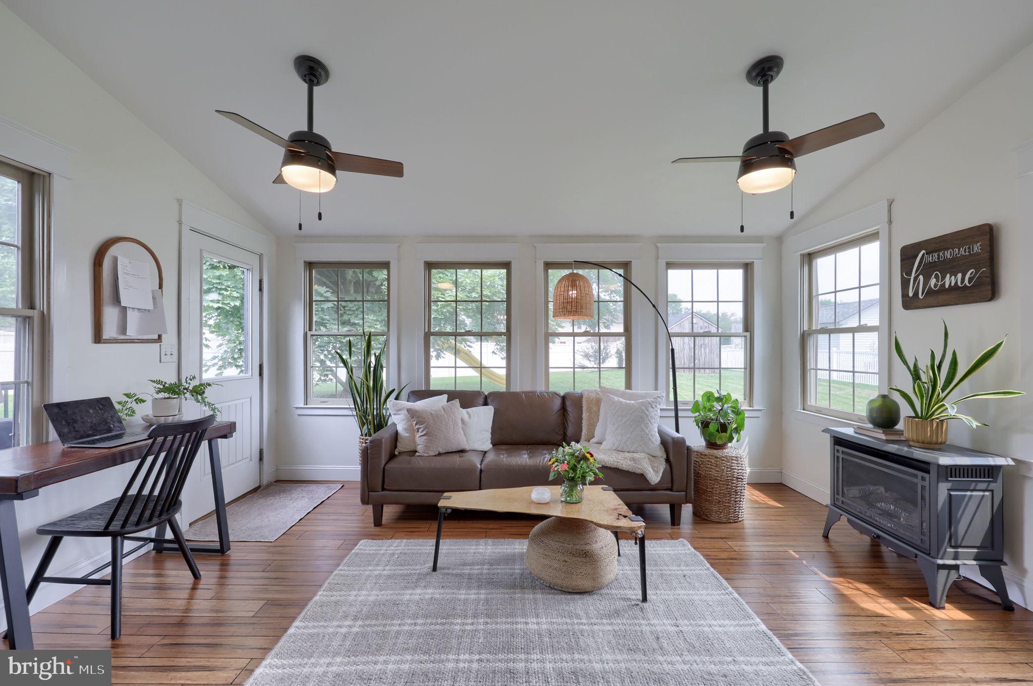 COUNTRY MILLS - Residential