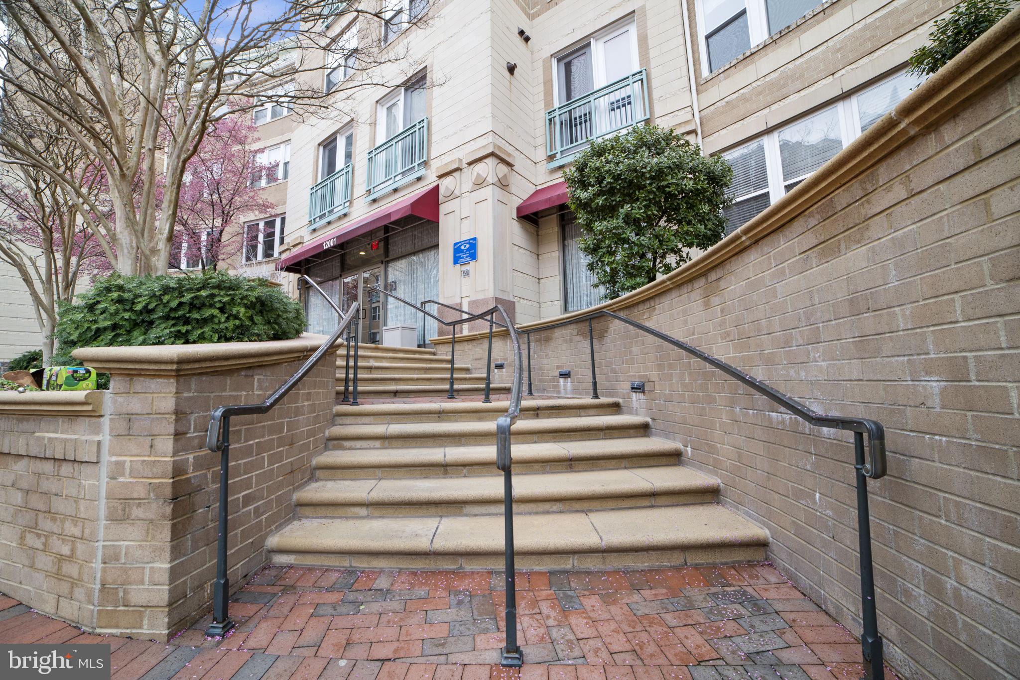 MARKET STREET AT TOWN CENTER - Residential