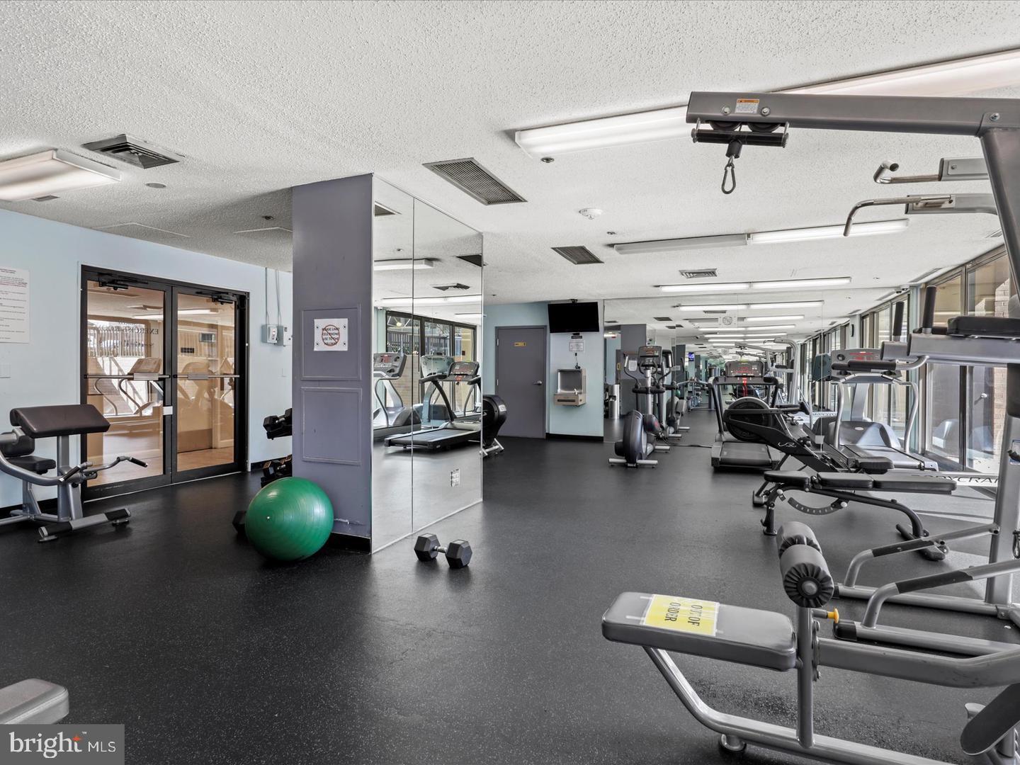 SKYLINE SQUARE CONDO - Residential