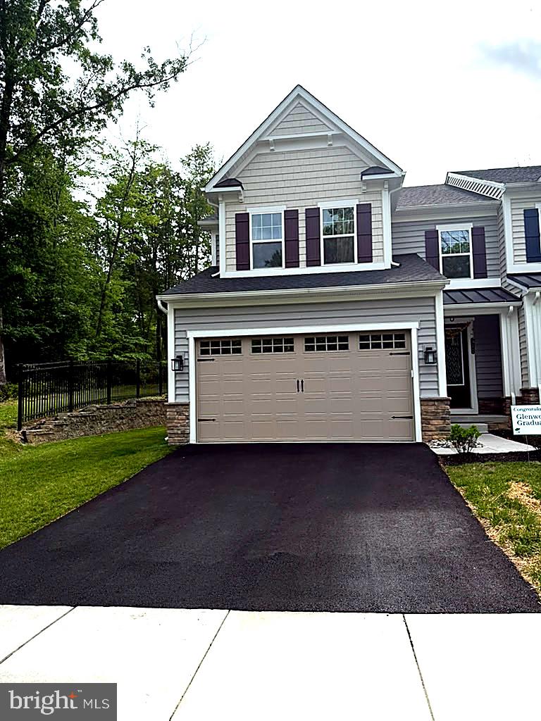 PONDS EDGE - Residential
