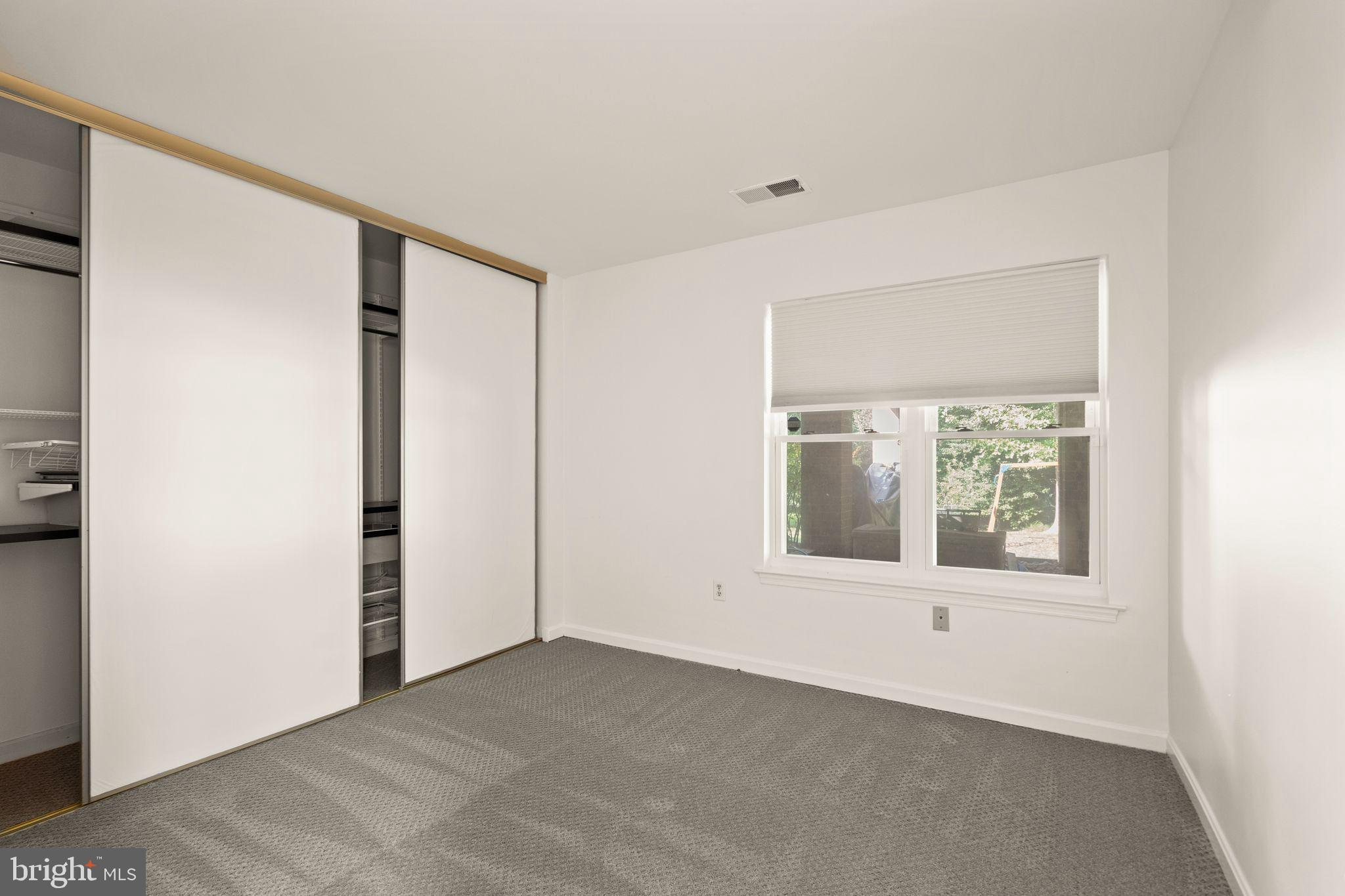 LEXINGTON ESTATES - Residential