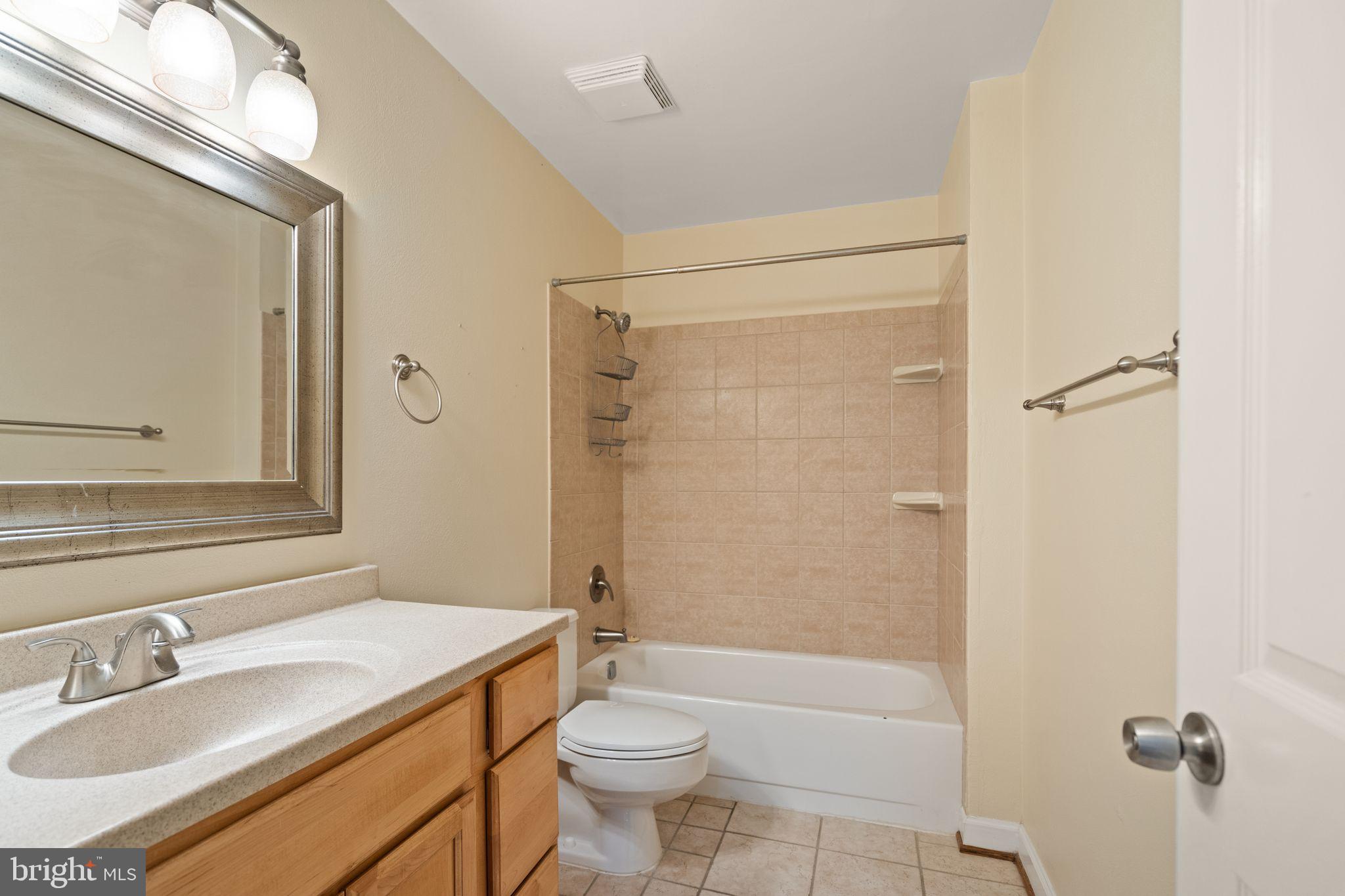 LEXINGTON ESTATES - Residential