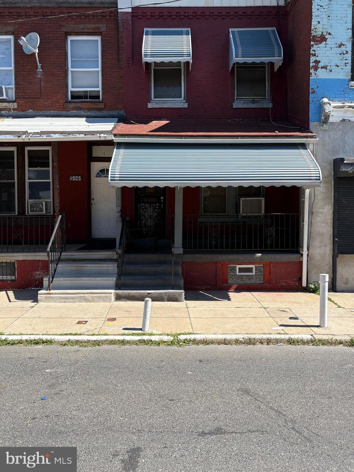 STRAWBERRY MANSION - Residential