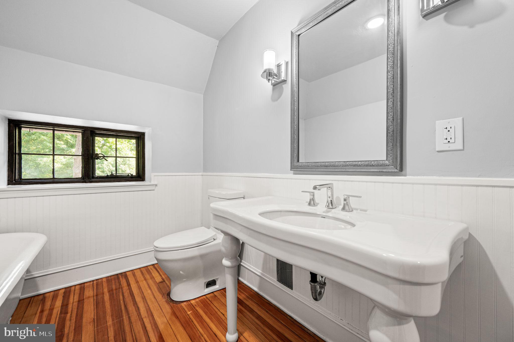 GERMANTOWN (EAST) - Residential