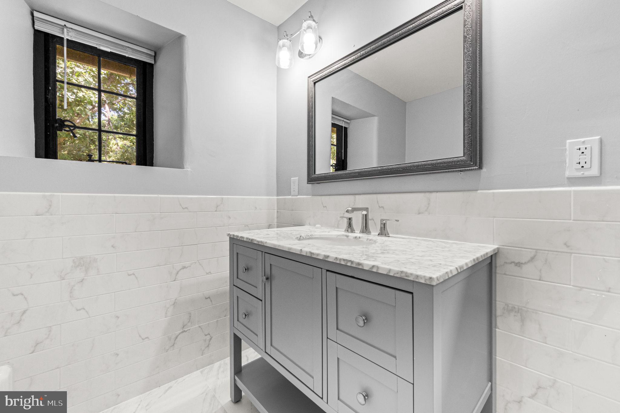 GERMANTOWN (EAST) - Residential