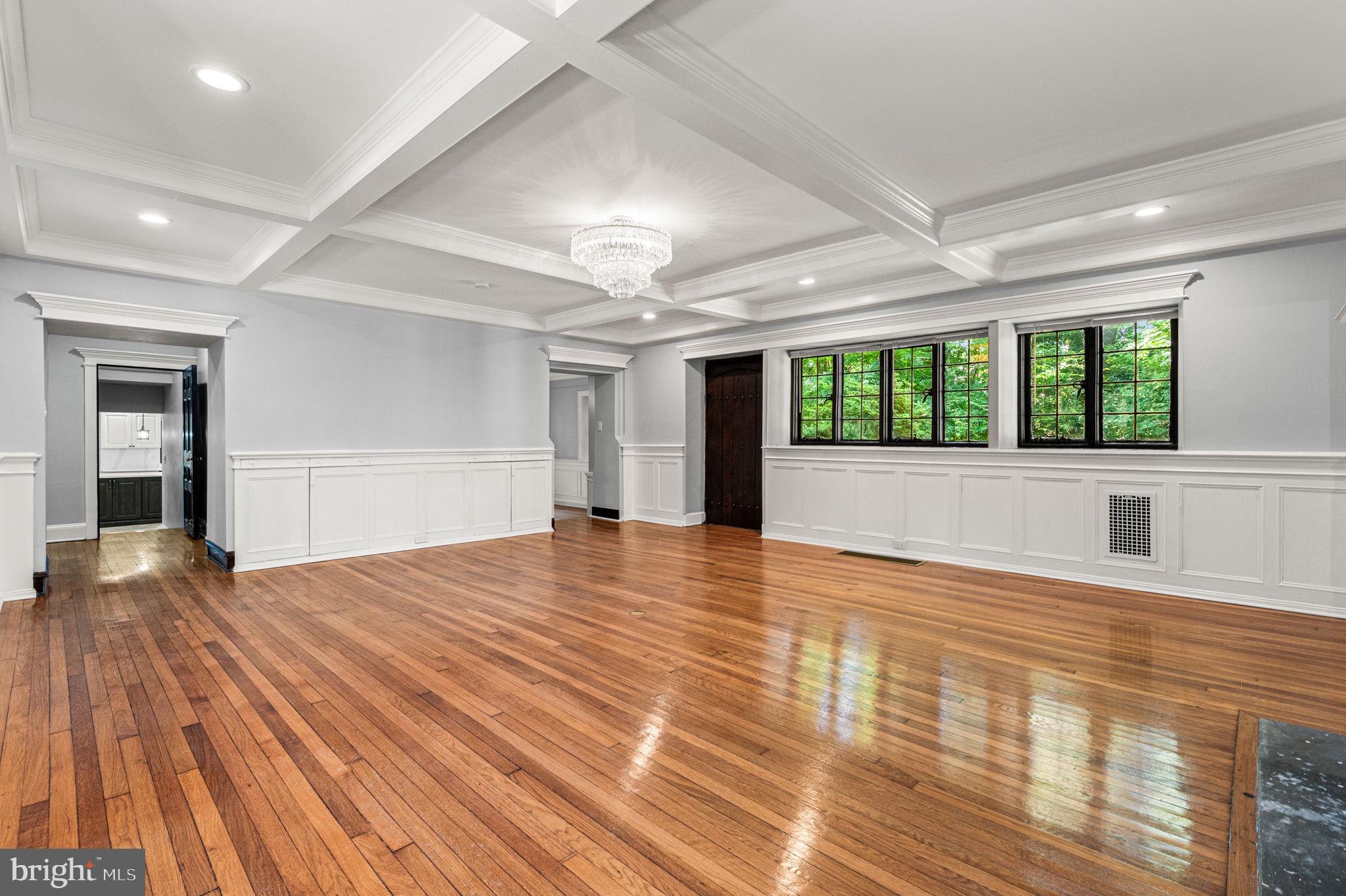GERMANTOWN (EAST) - Residential