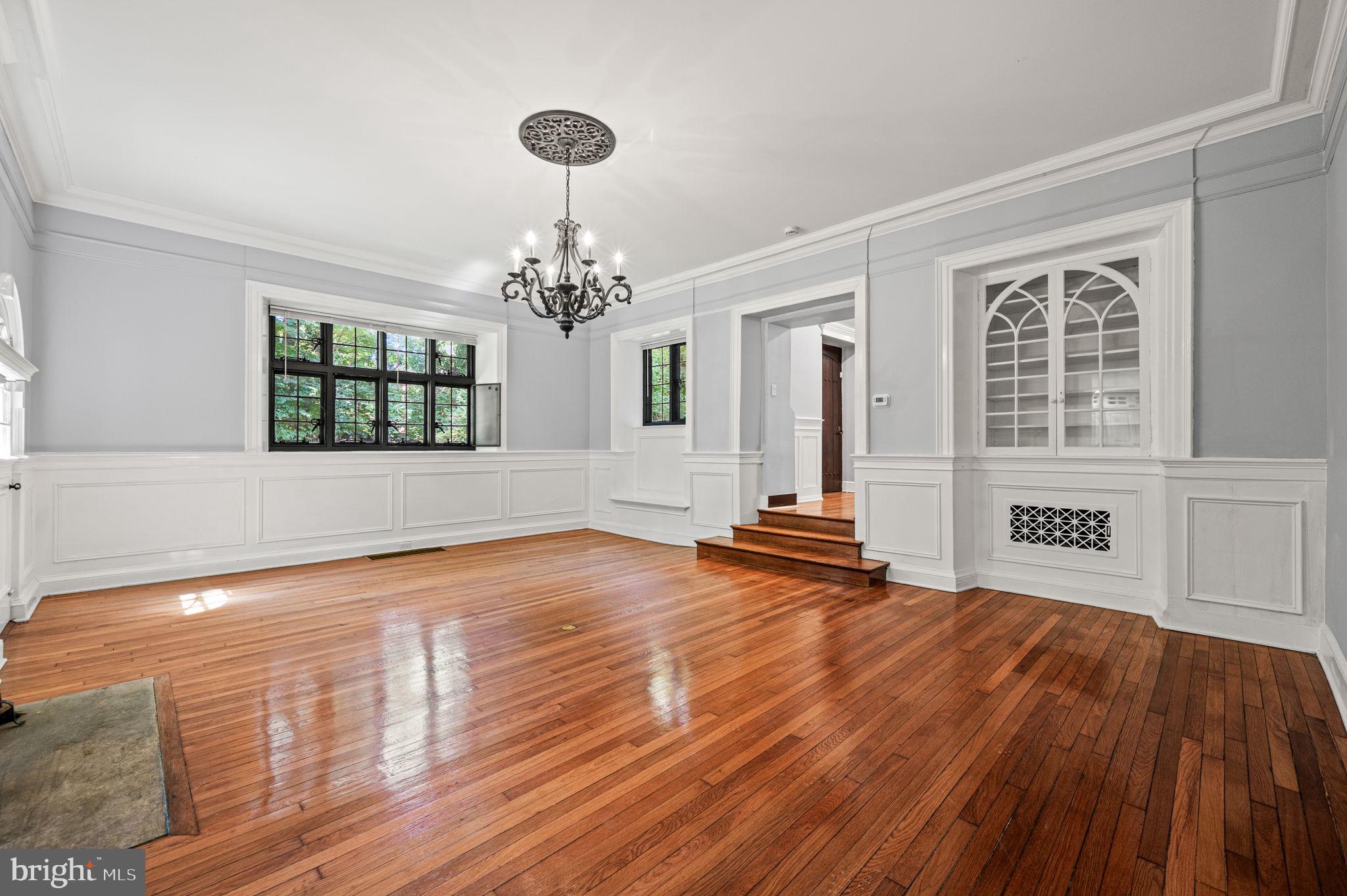 GERMANTOWN (EAST) - Residential
