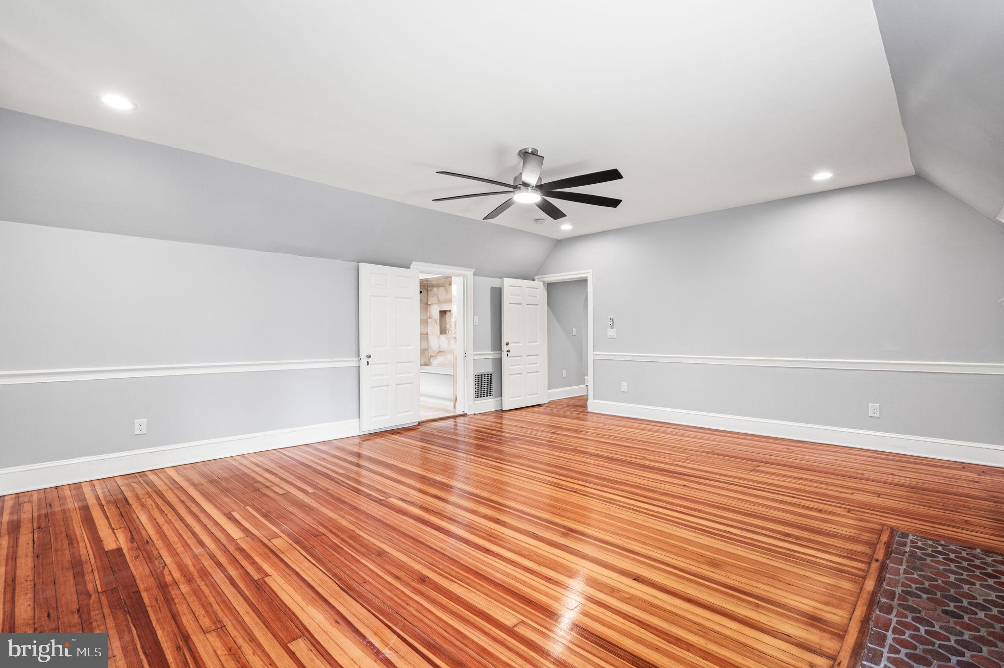 GERMANTOWN (EAST) - Residential