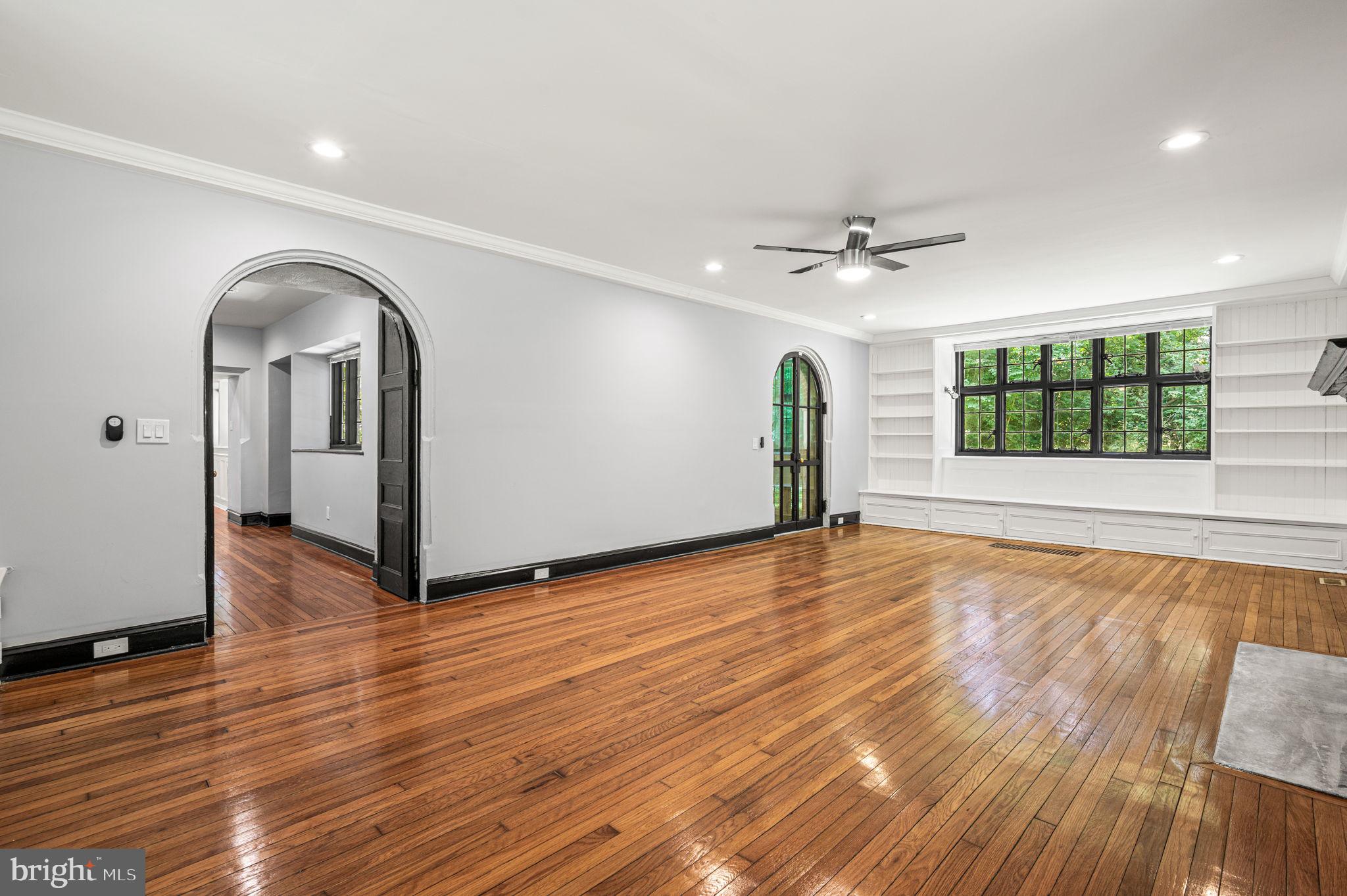 GERMANTOWN (EAST) - Residential
