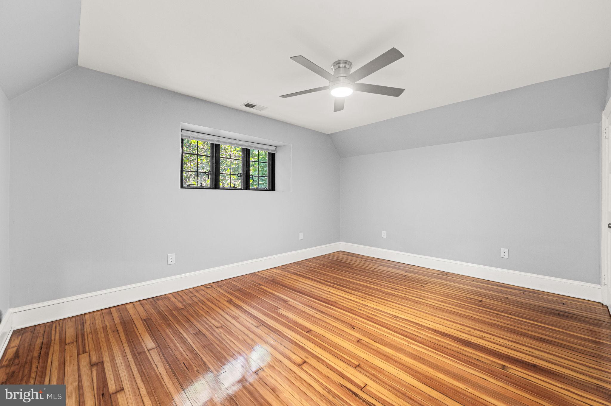 GERMANTOWN (EAST) - Residential