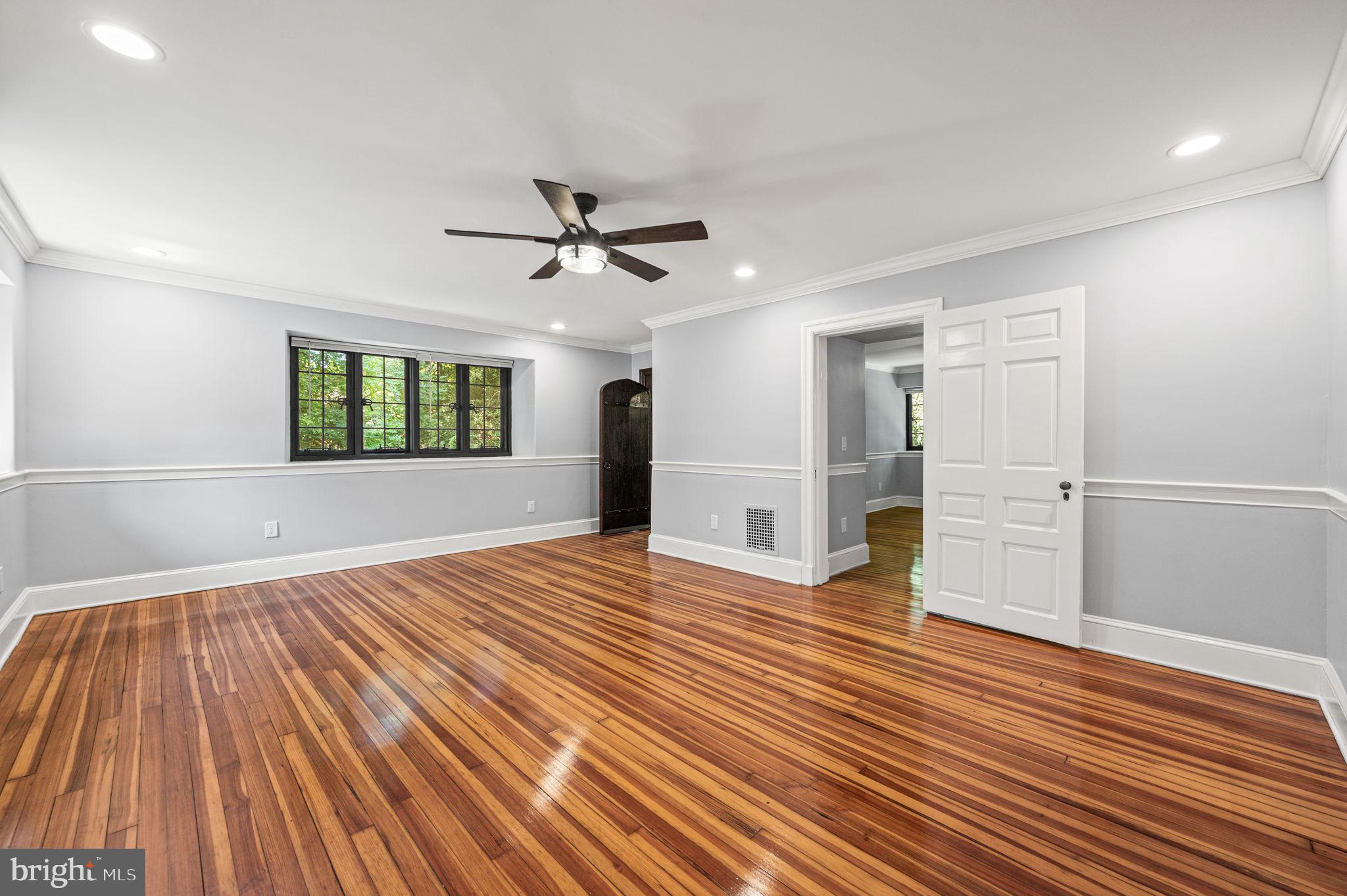 GERMANTOWN (EAST) - Residential