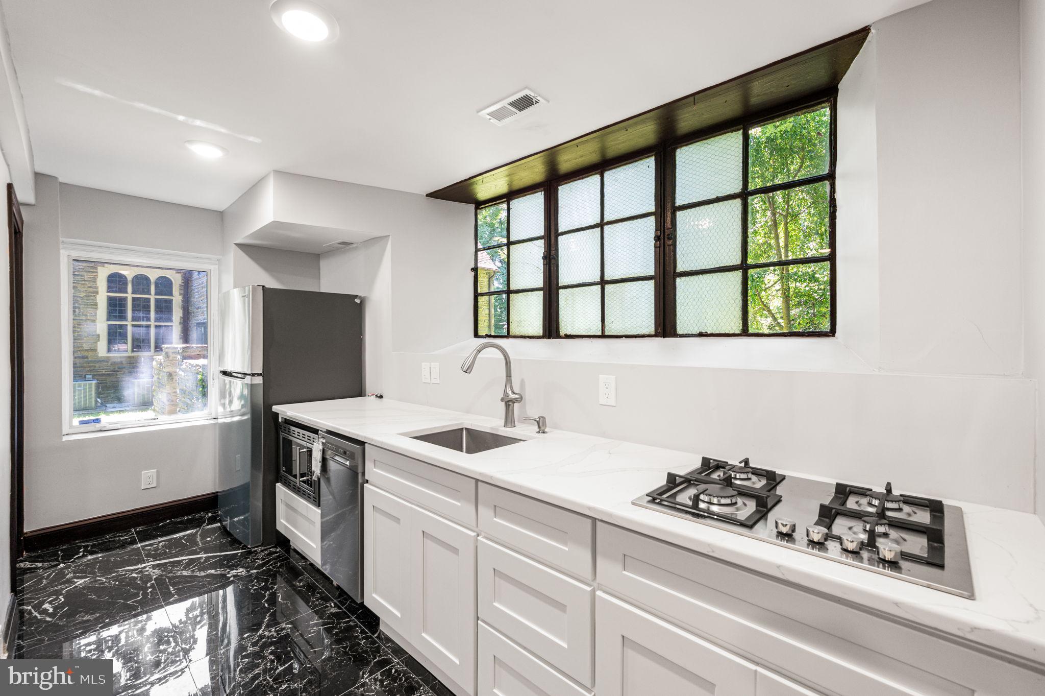 GERMANTOWN (EAST) - Residential