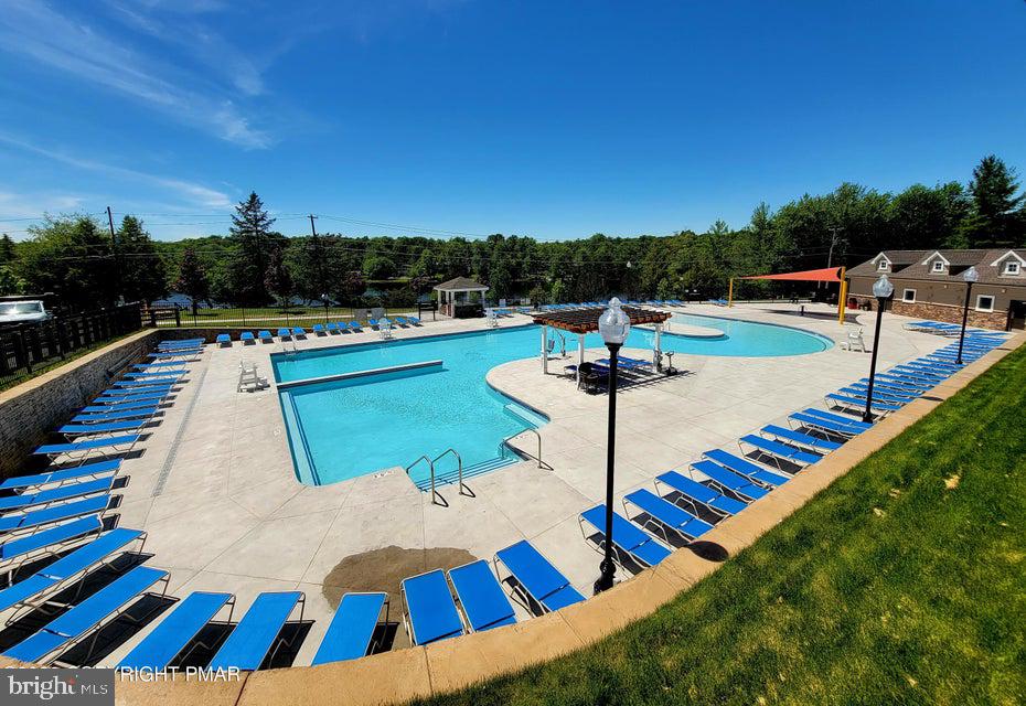 POCONO COUNTRY PLACE - Residential