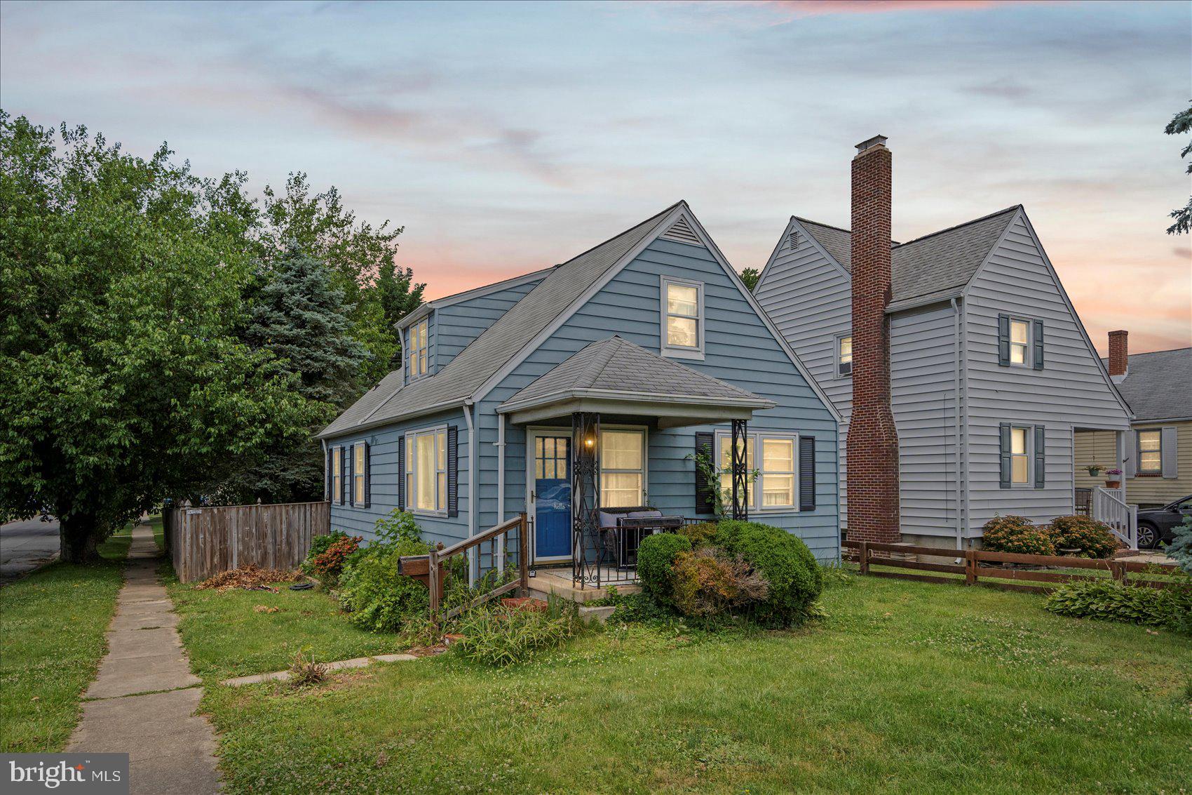 Opportunity is knocking at 7600 Park Dr in Parkville! This 3 bedroom, 1 bath Baltimore County property is ready for its next chapter and offers serious upside for an investor, renovator, or owner-occupant willing to roll up their sleeves and build equity. The home needs work, but the potential is undeniable. With nearby renovated homes selling close to $400,000, the spread creates a strong value-add opportunity for the right buyer. Whether you are looking for your next flip, rental, or a home you can improve over time, this one has the bones, location, and upside to make the effort worthwhile. Property is being sold strictly As-Is, Where-Is. Seller will make no repairs. Buyers should consult with their Realtor and lender to determine loan eligibility and available financing options. Bring your vision, your contractor, and your creativity. Opportunities like this do not come around often in Parkville!