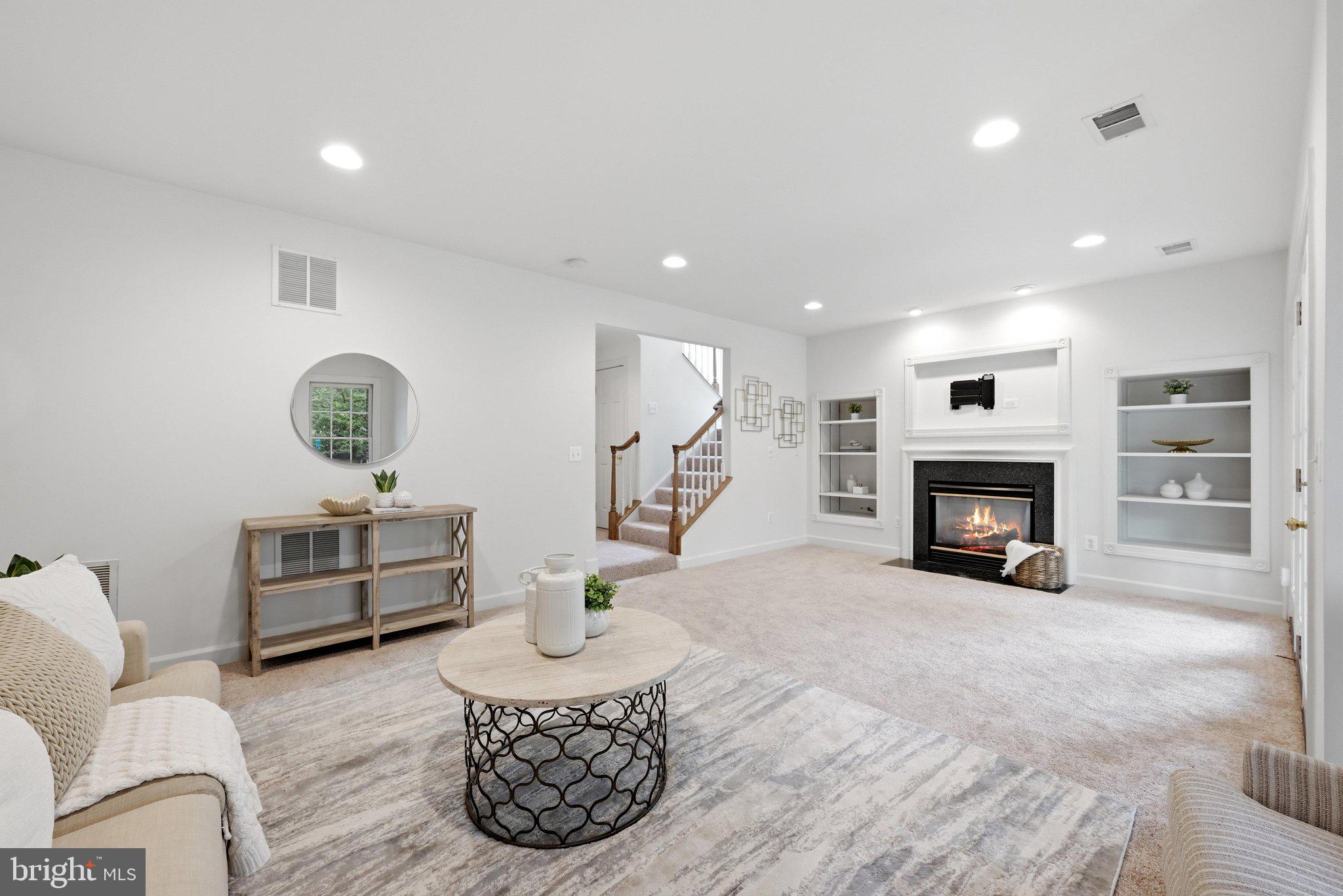 RIVER CREEK - Residential