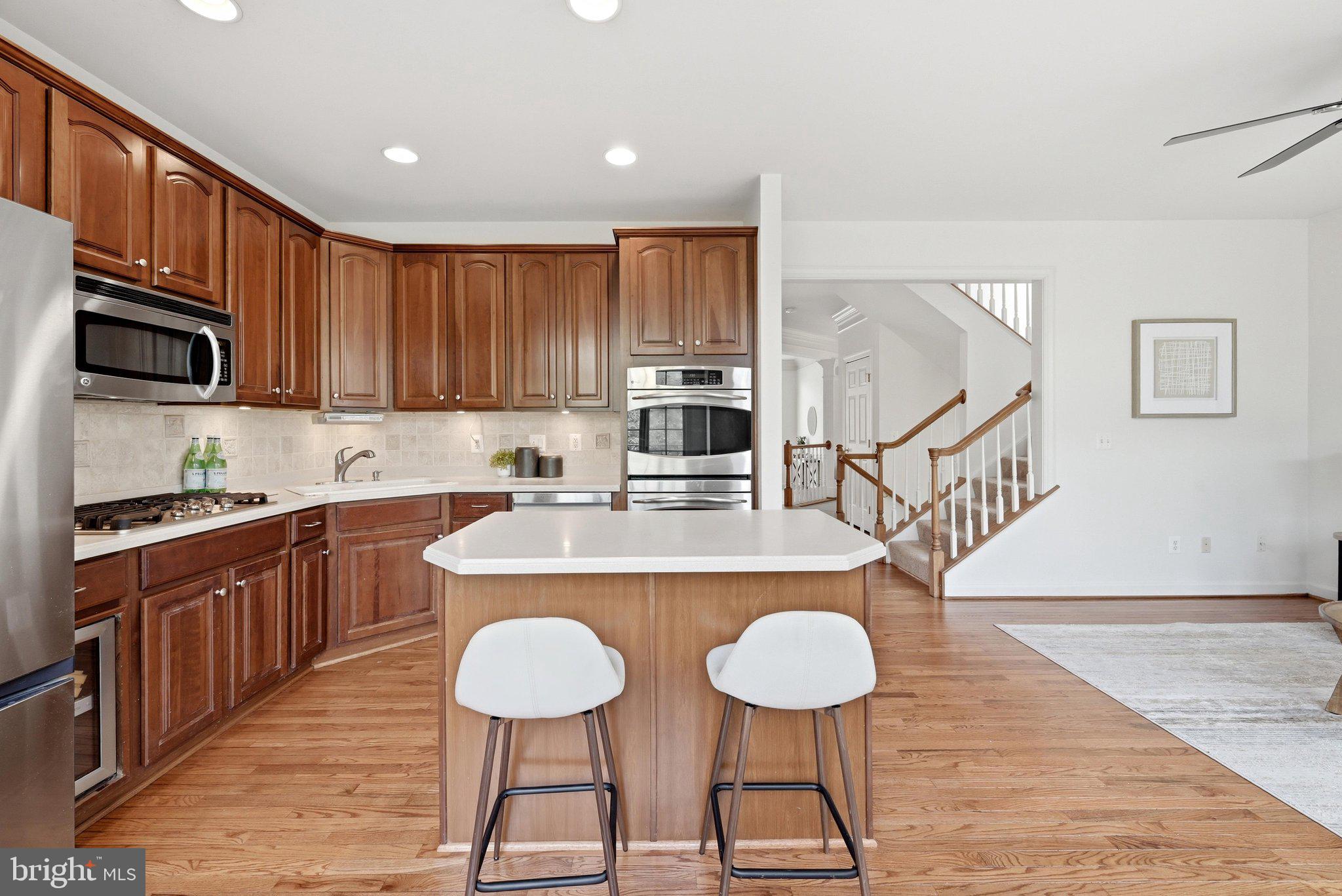 RIVER CREEK - Residential