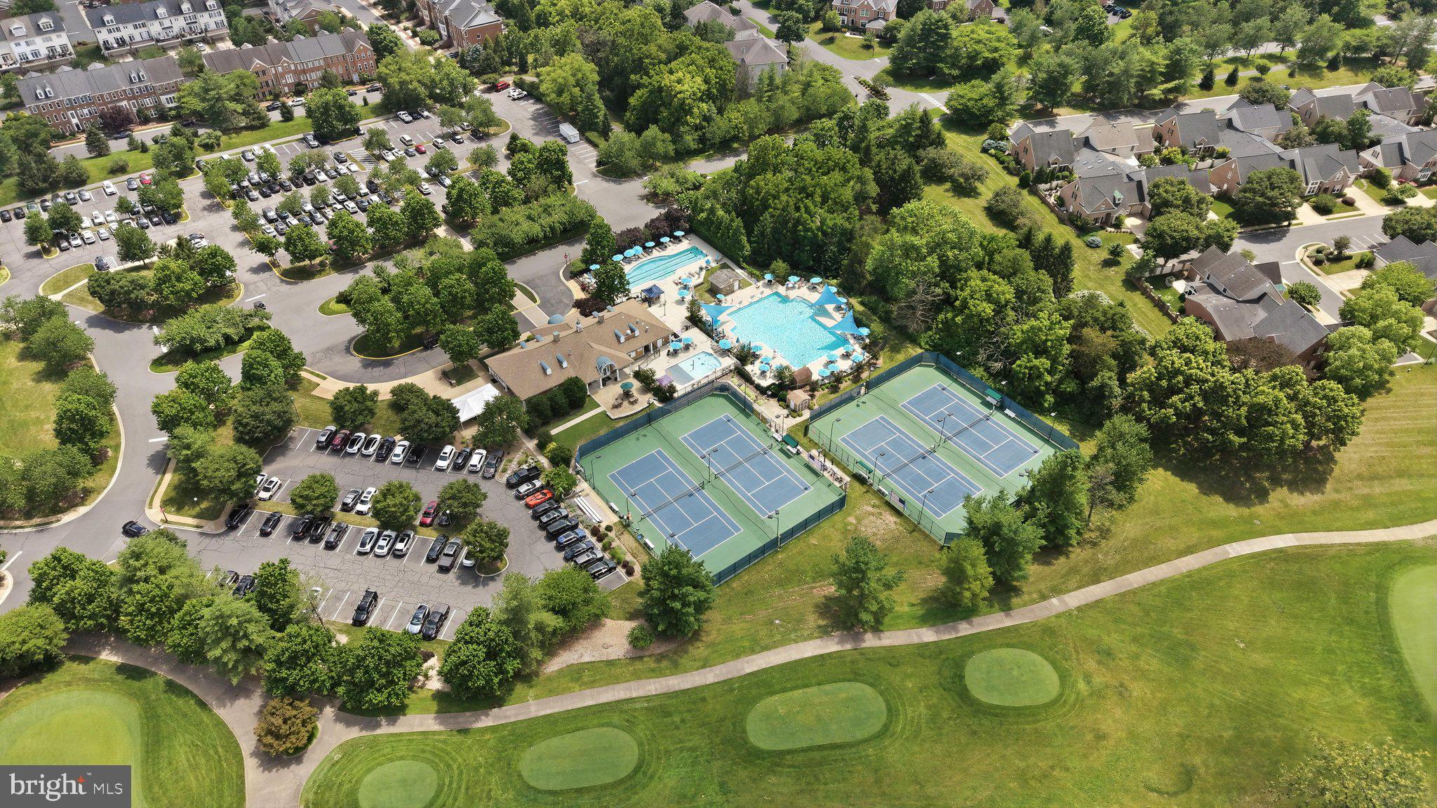 RIVER CREEK - Residential