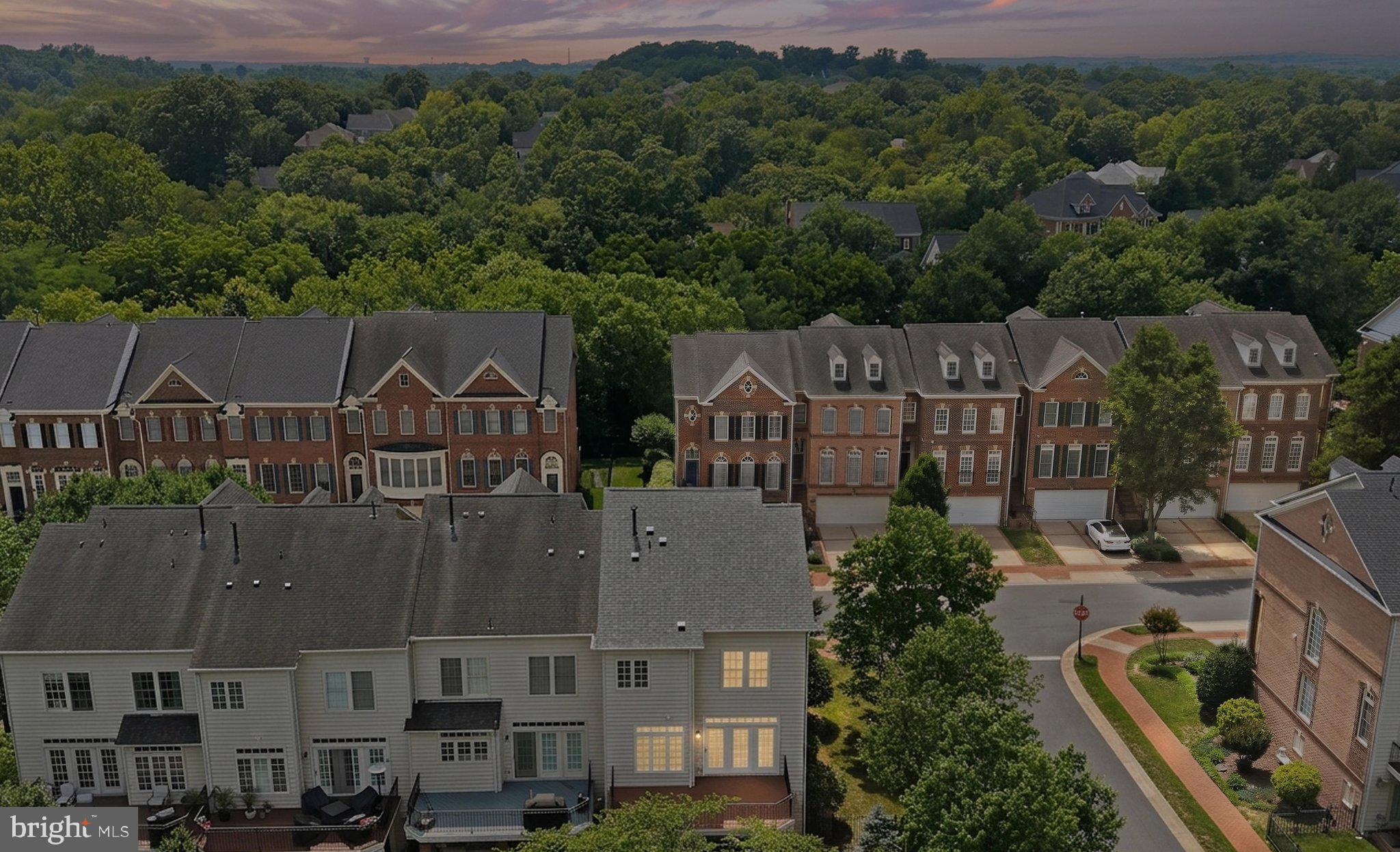 RIVER CREEK - Residential