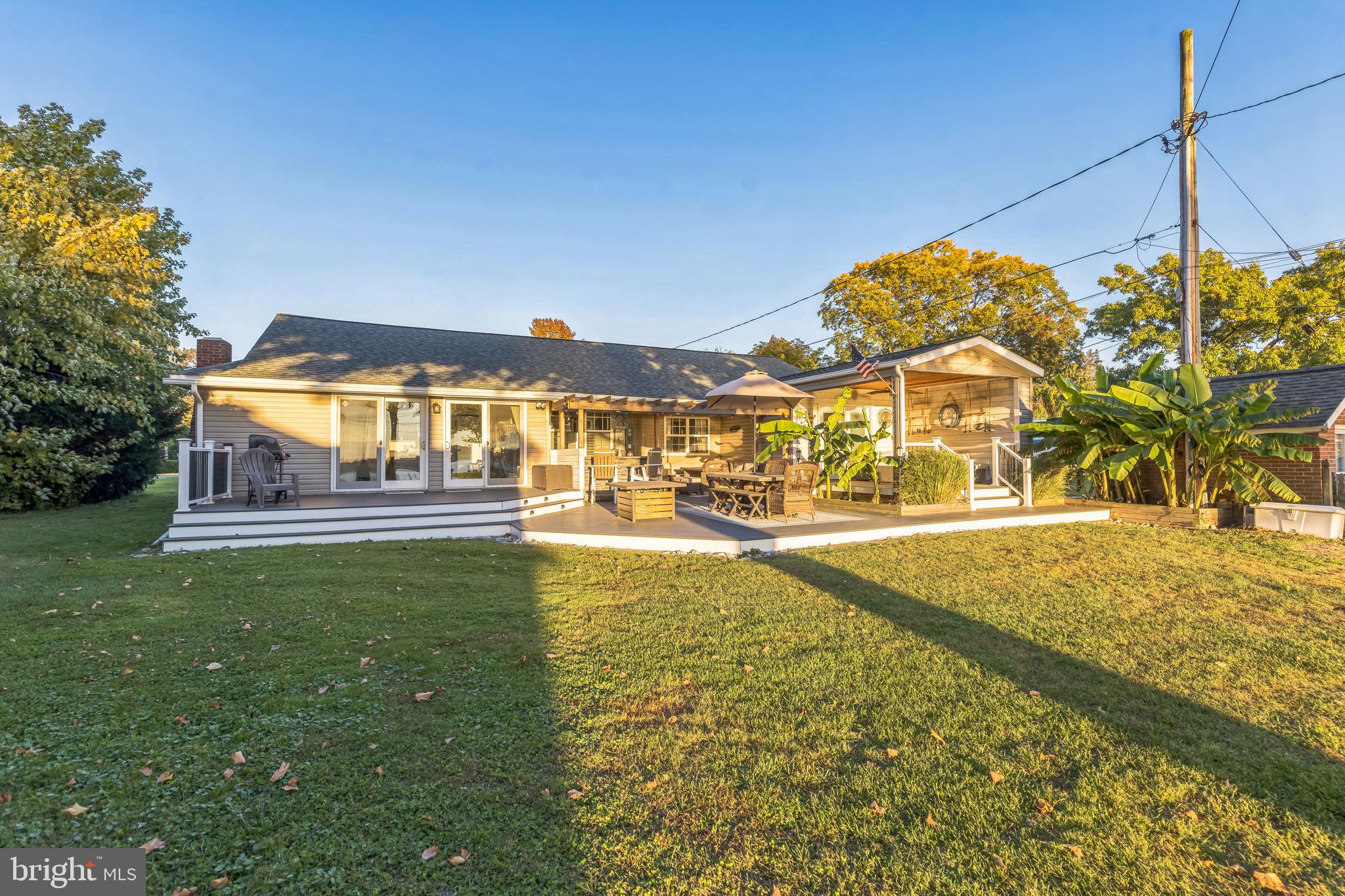 BOWLEYS QUARTERS - Residential