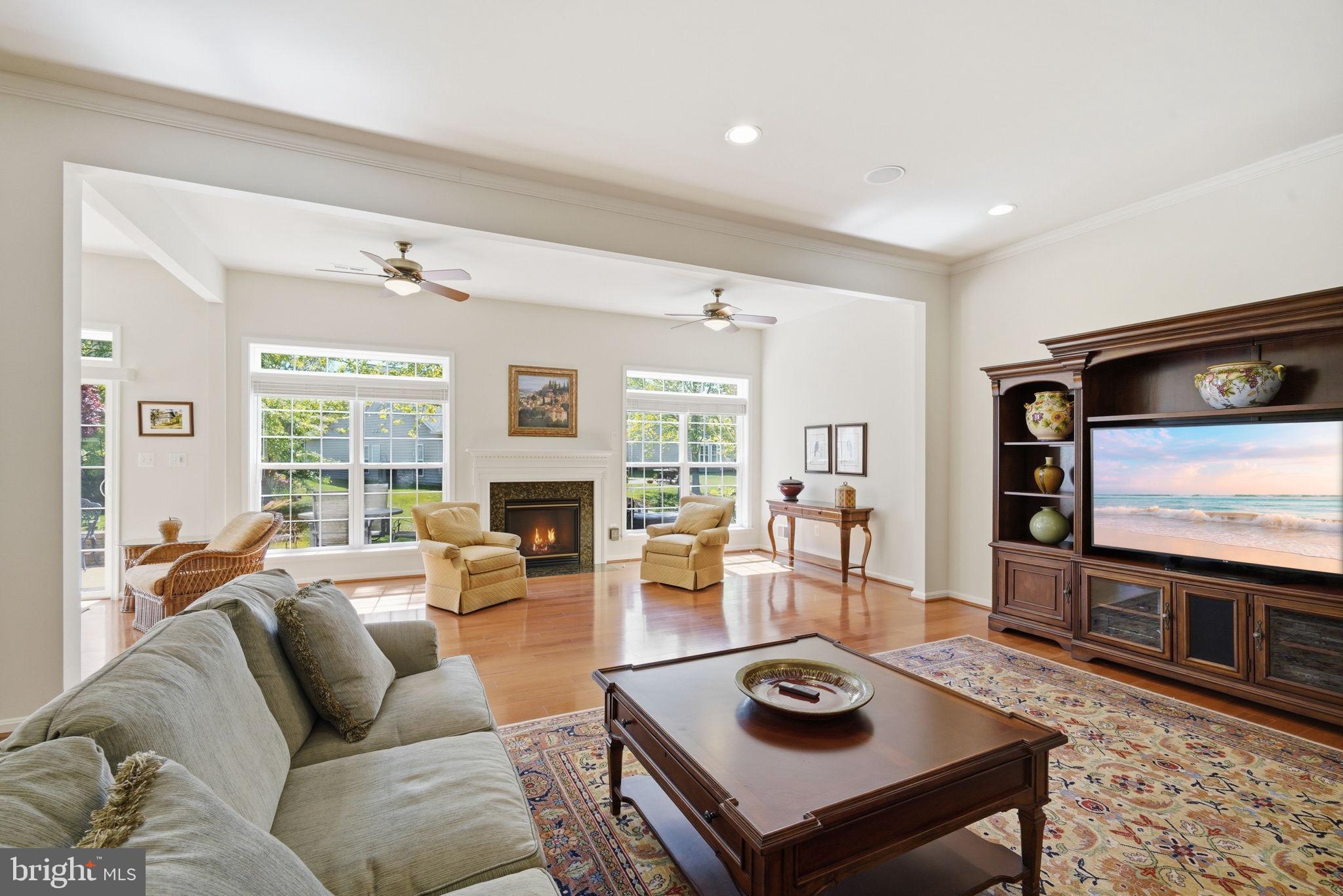 SYMPHONY VILLAGE AT CENTREVILLE - Residential