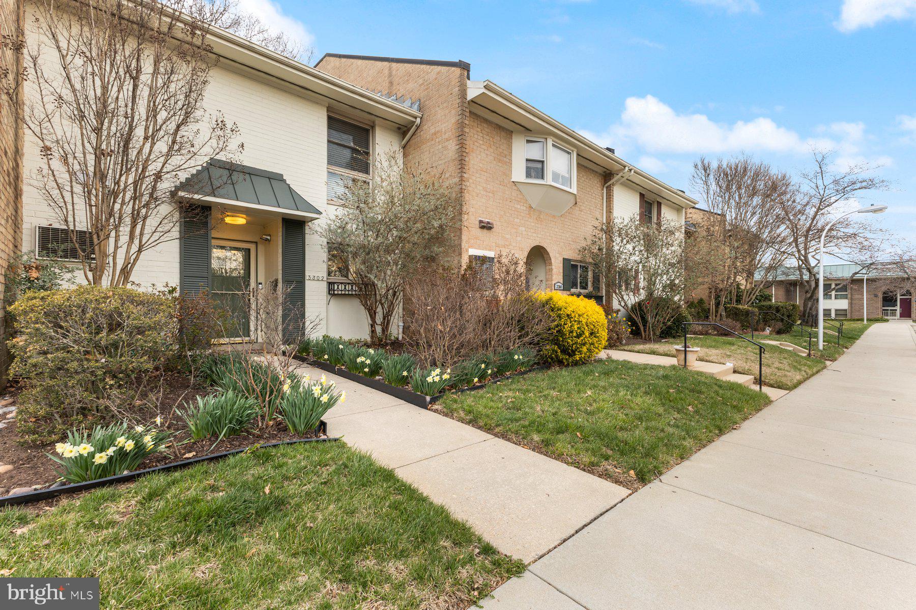 LEISURE WORLD - Residential