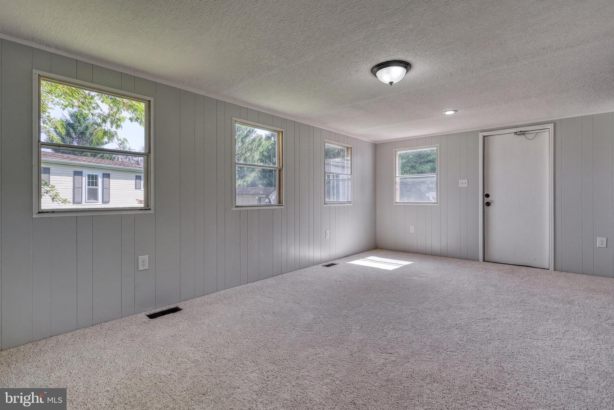 APPLEVILLE WEST - Residential