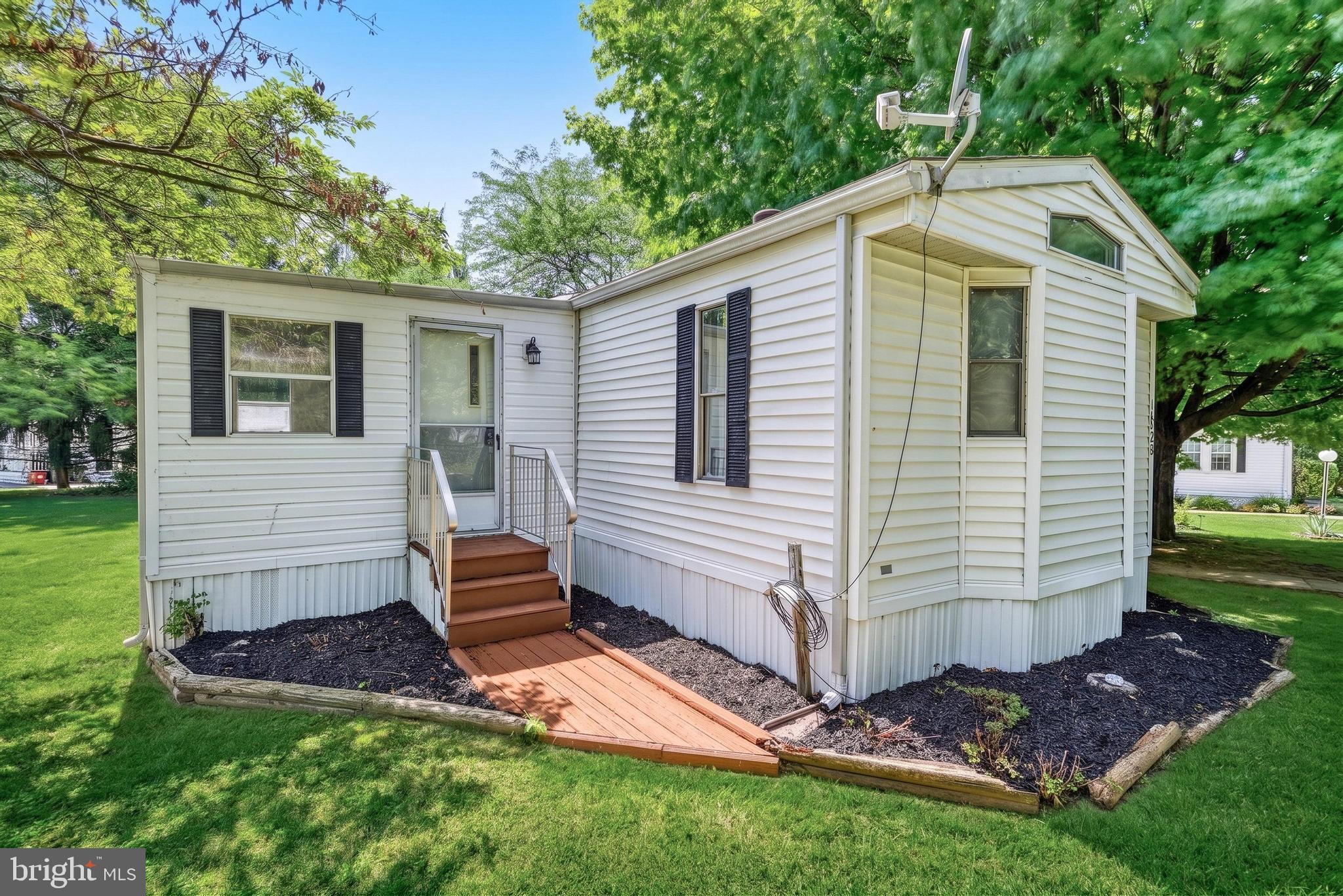 APPLEVILLE WEST - Residential