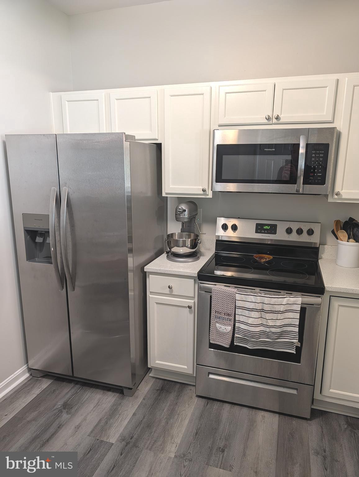 SEVEN OAKS - Residential