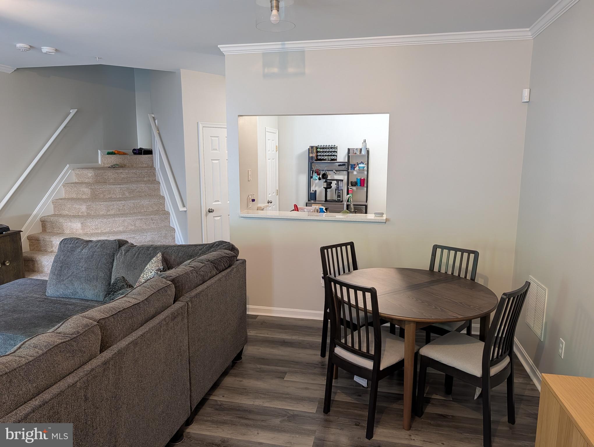 SEVEN OAKS - Residential