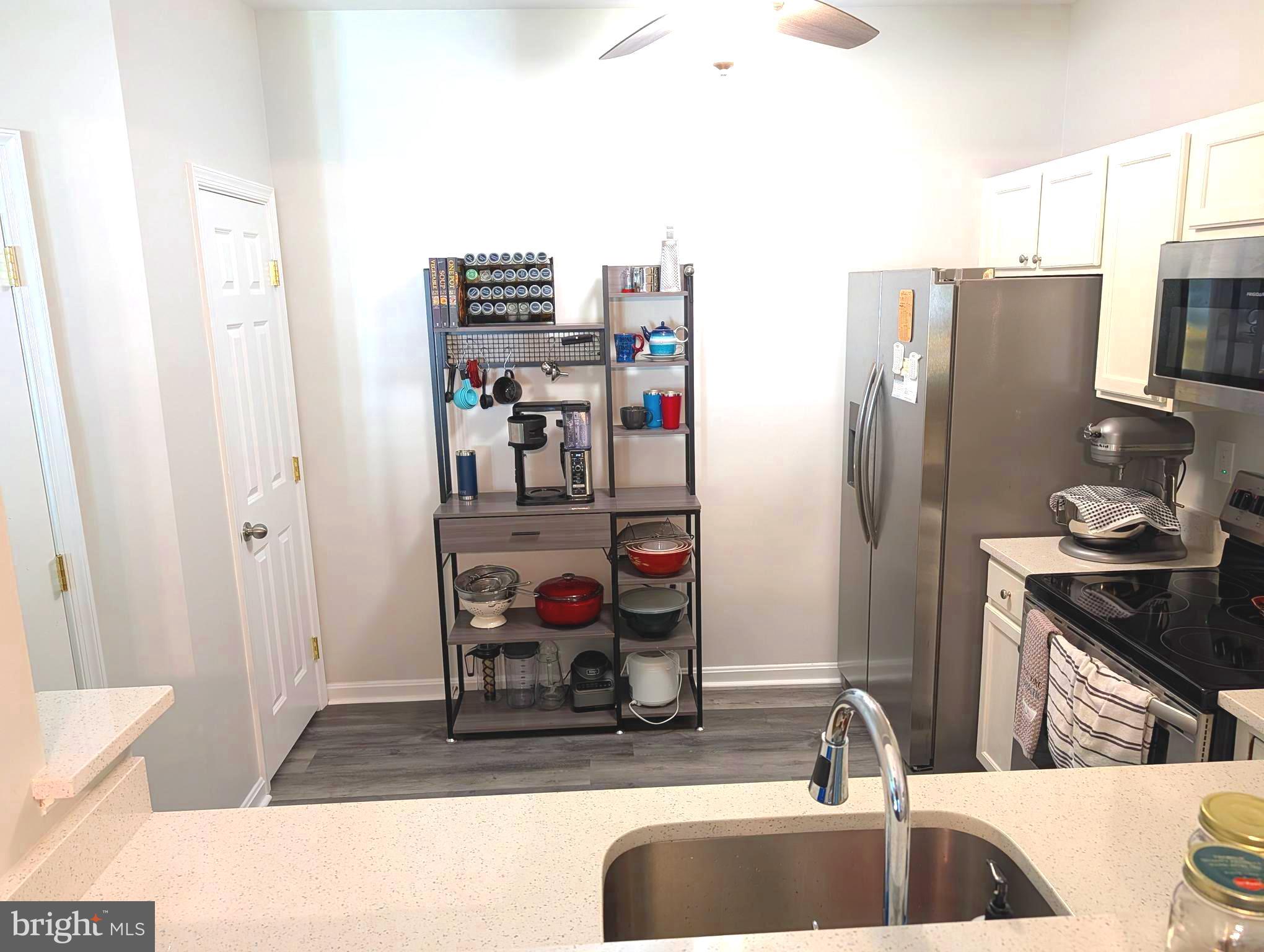 SEVEN OAKS - Residential