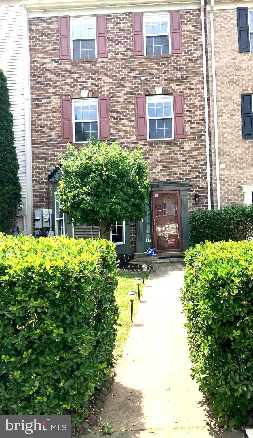 SEVEN OAKS - Residential