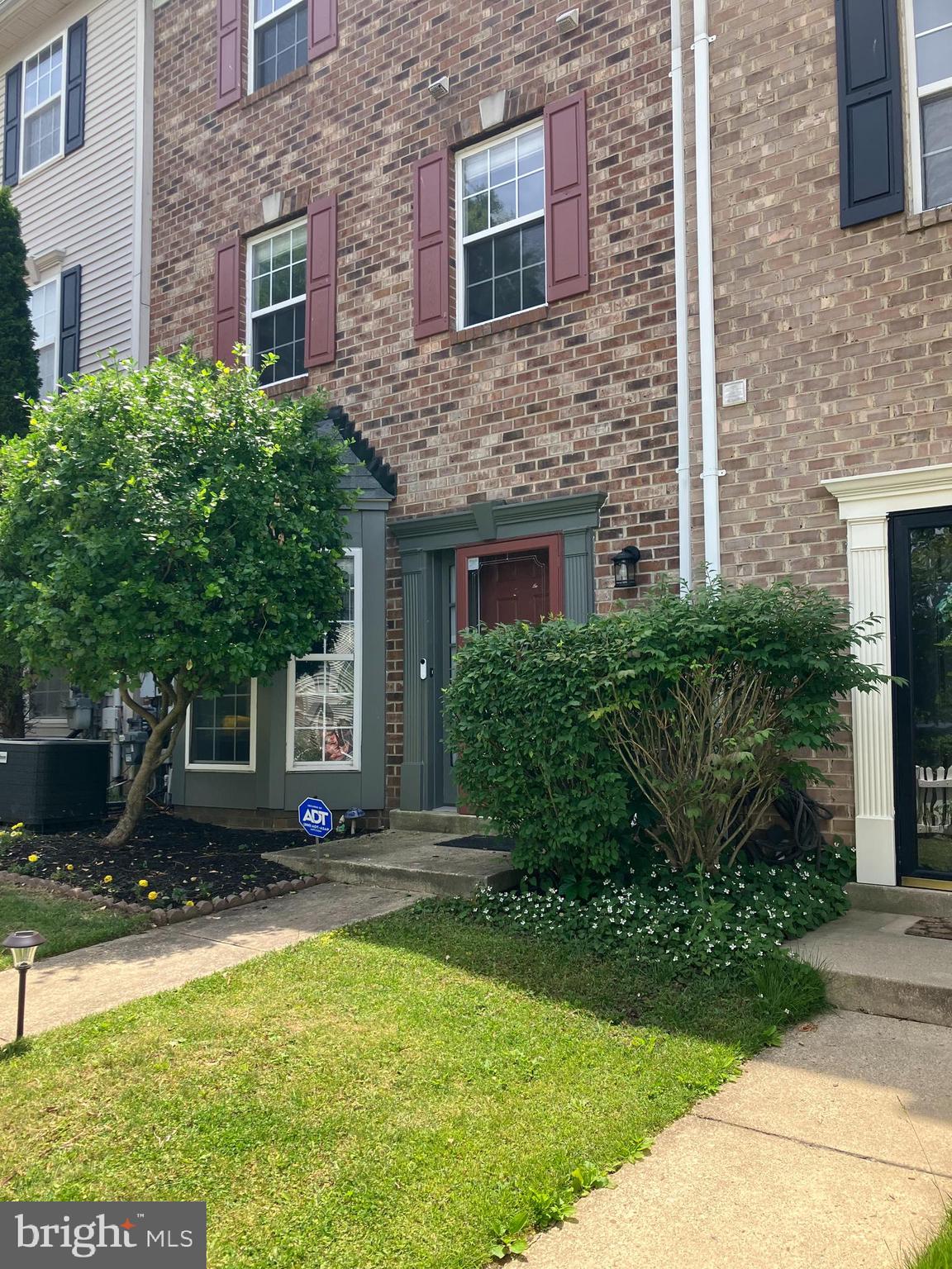 SEVEN OAKS - Residential