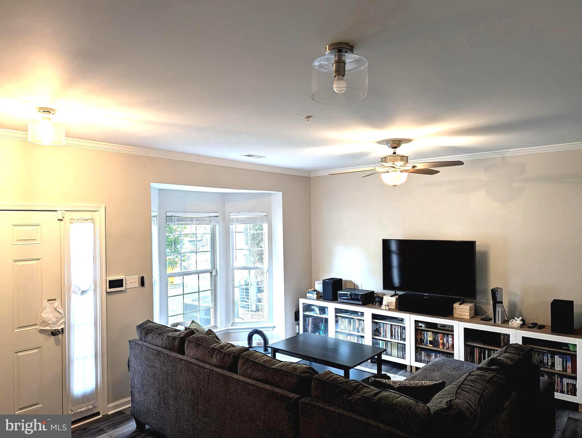 SEVEN OAKS - Residential