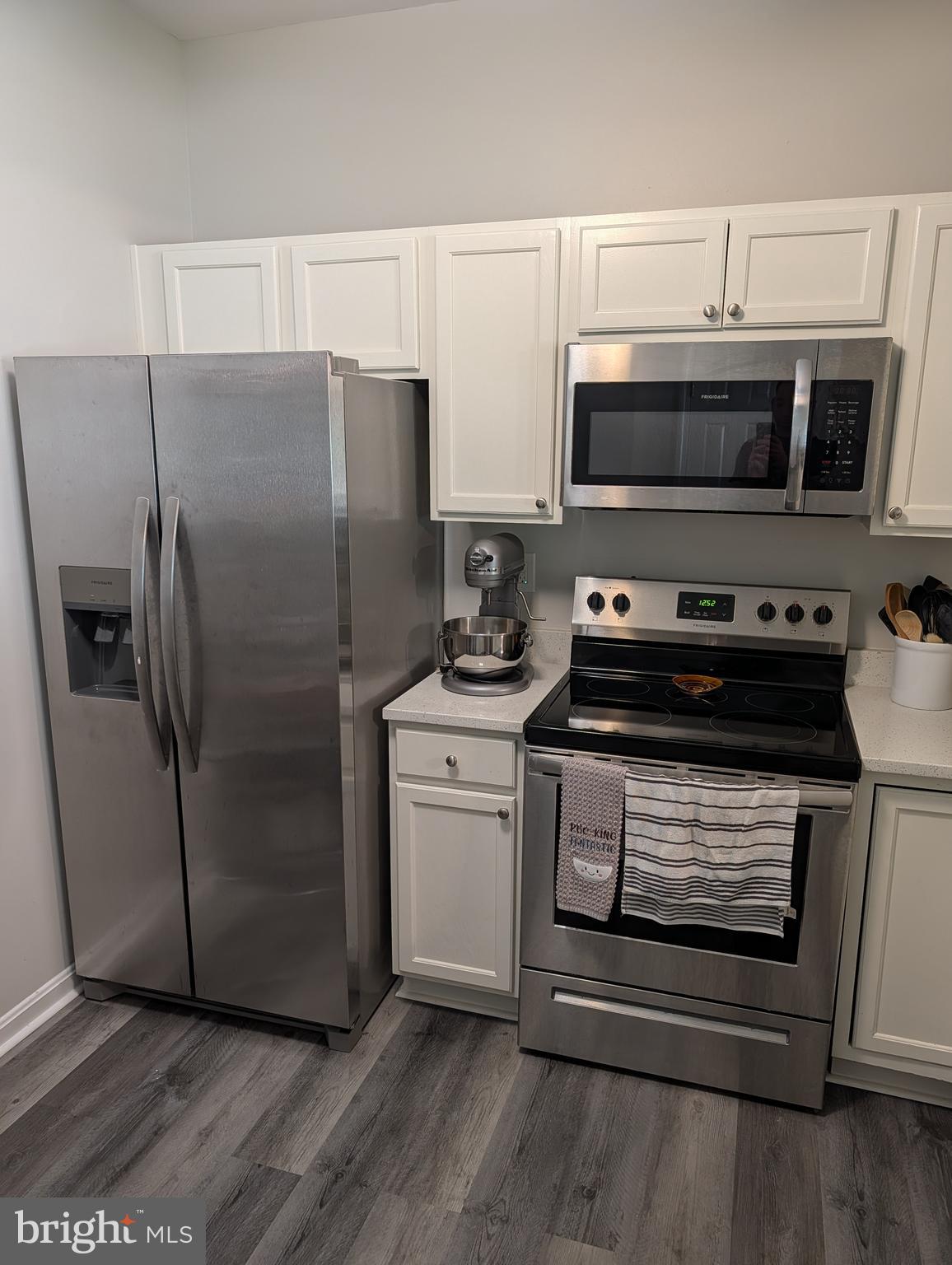 SEVEN OAKS - Residential