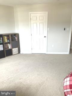 SEVEN OAKS - Residential