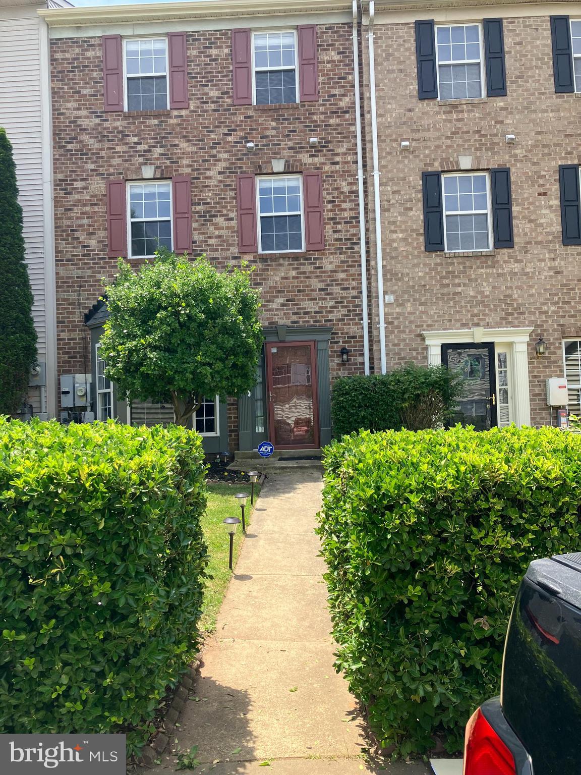 SEVEN OAKS - Residential