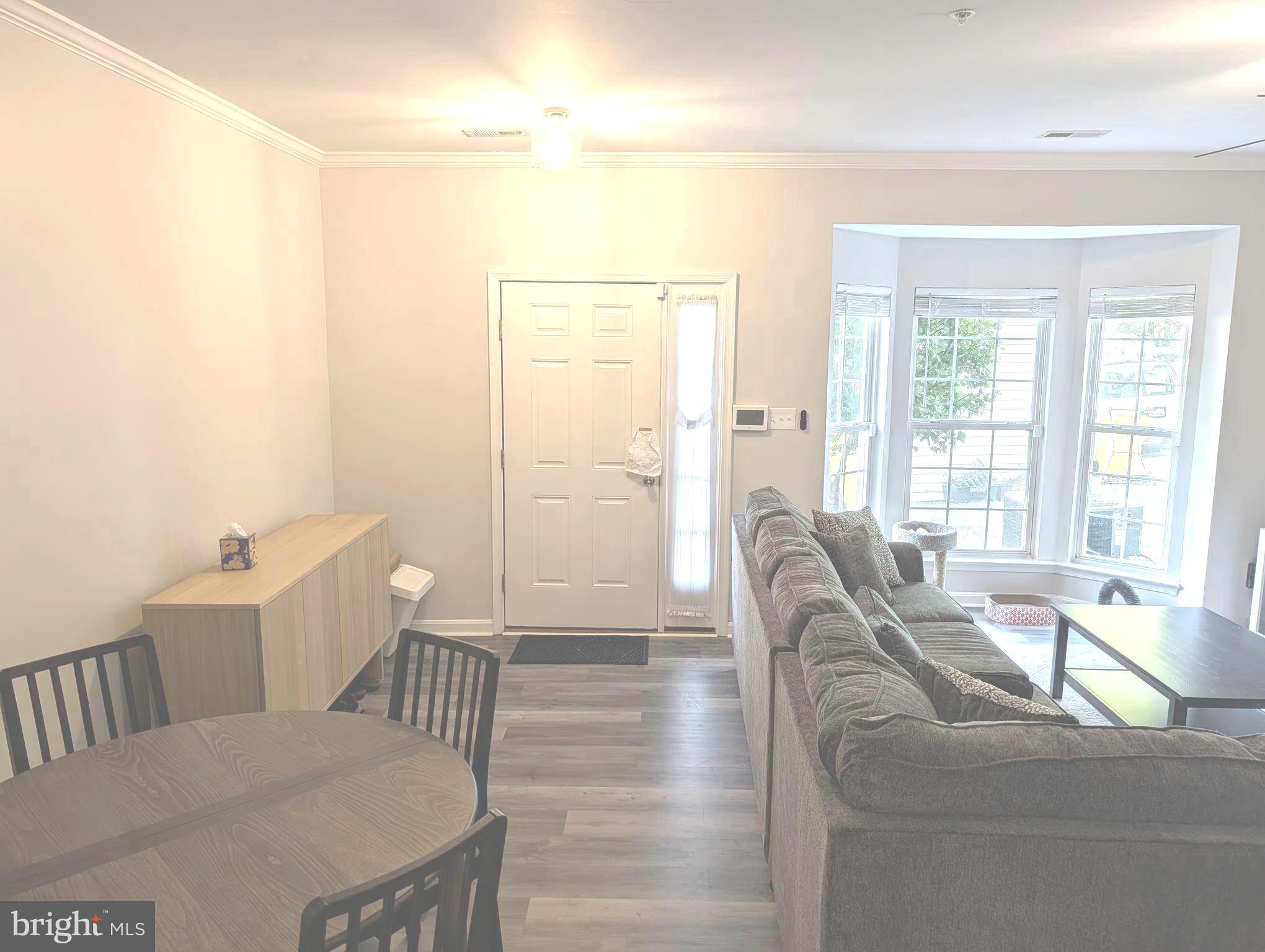 SEVEN OAKS - Residential