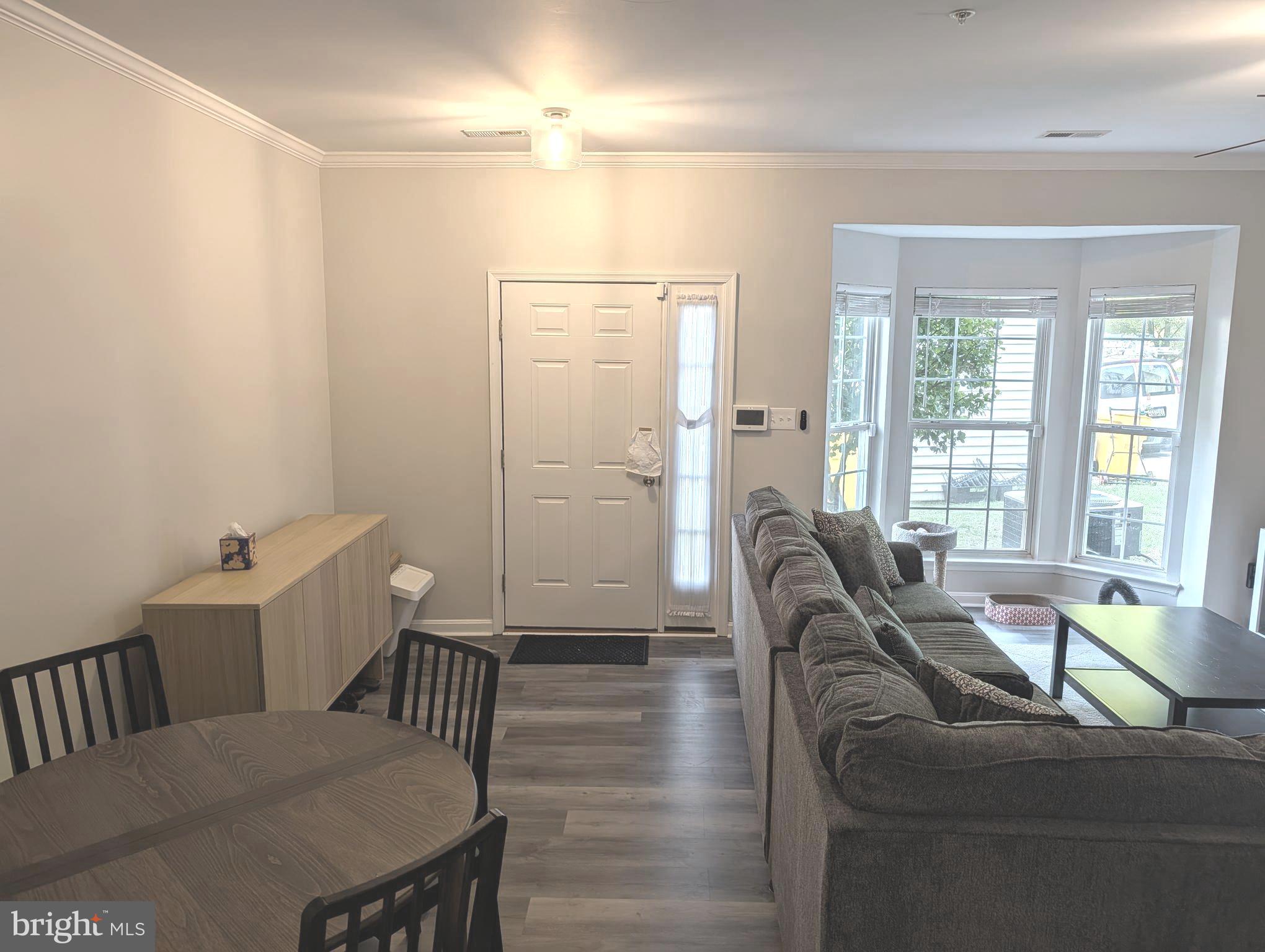 SEVEN OAKS - Residential
