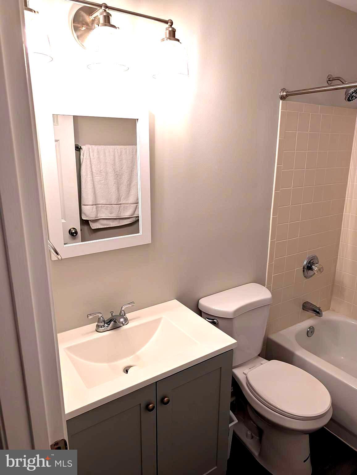 SEVEN OAKS - Residential